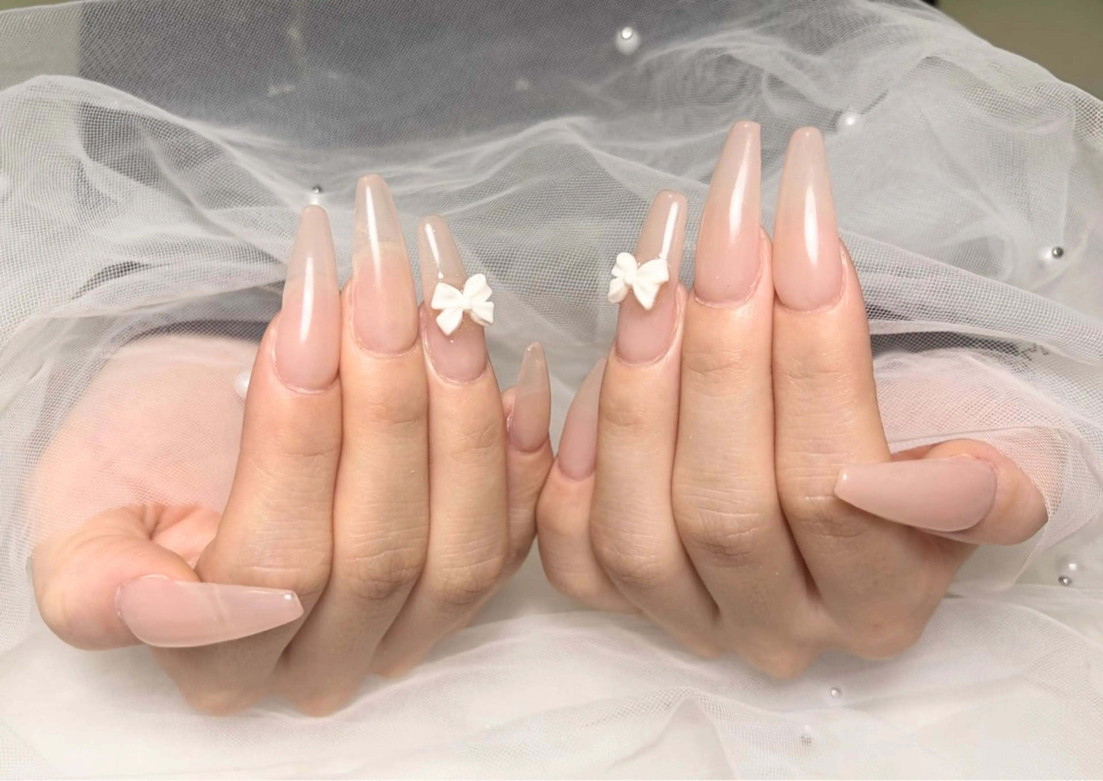 ネイル ハンドネイル Roi〈ロワ〉 Amiのネイルデザイン