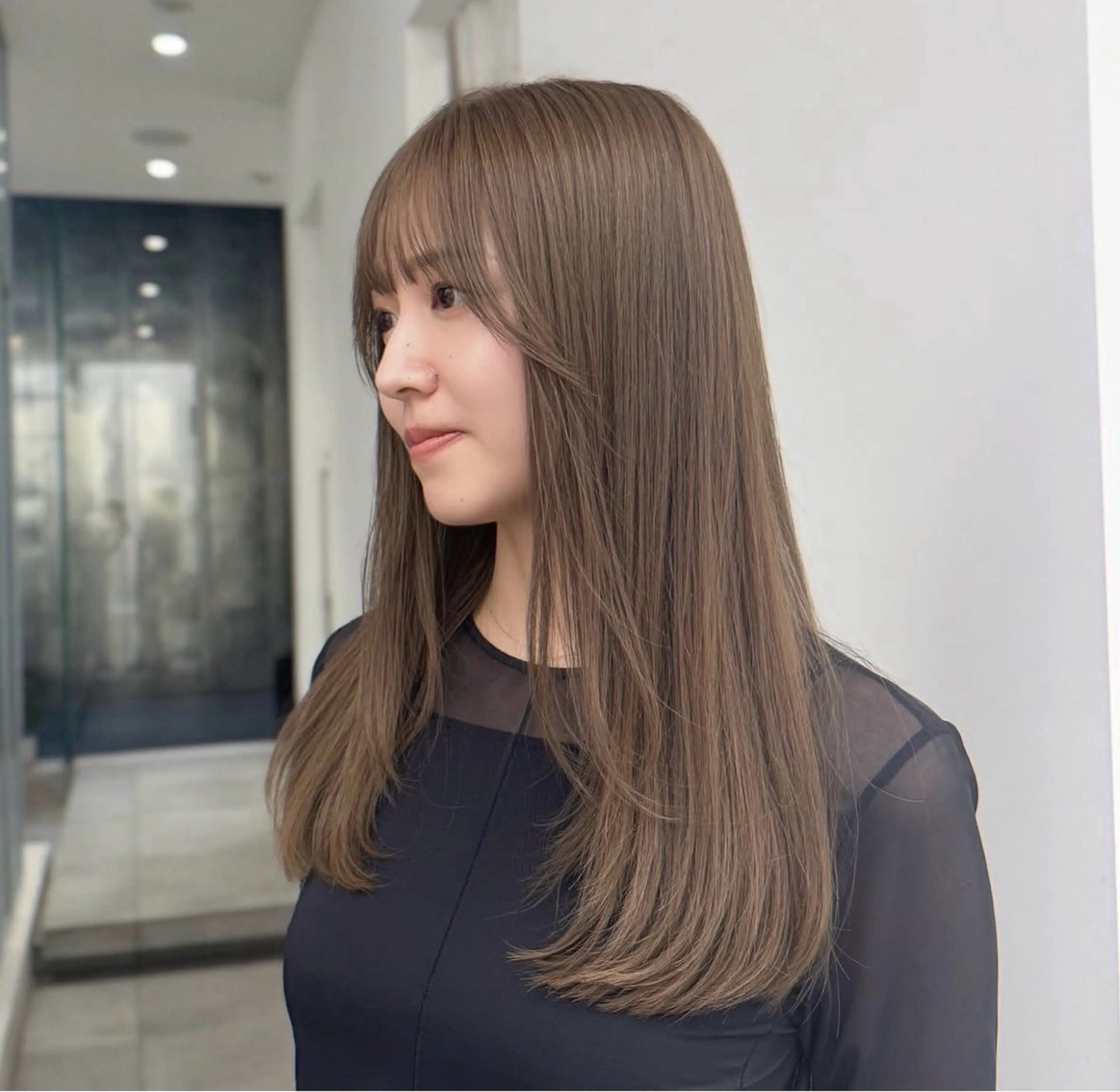 ロング ヘアカラー 井上 陽向のヘアスタイル