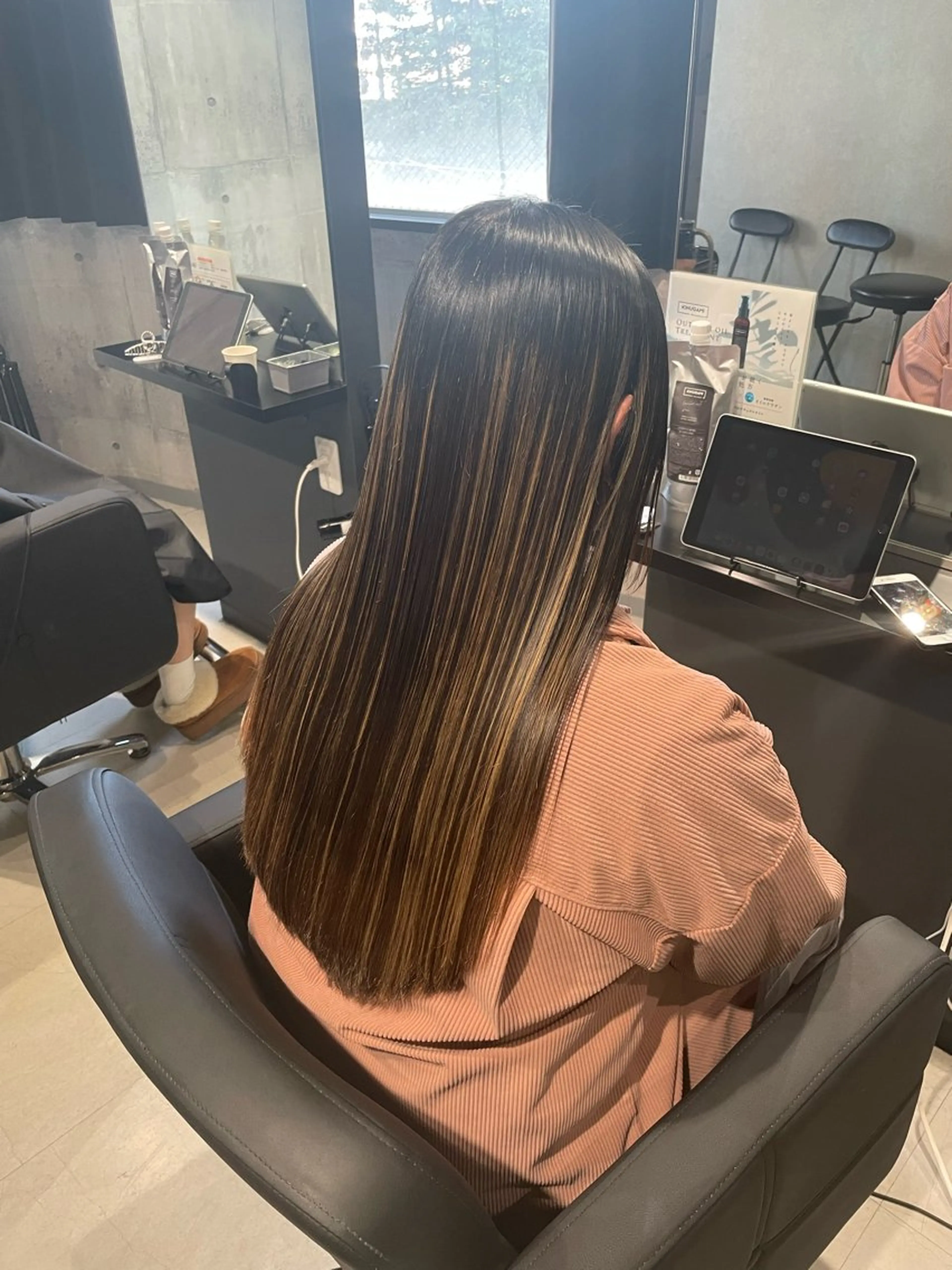 ロング カラー ハイライトカラー ハイライト カット 縮毛矯正 トリートメント 🫧透明感/美髪🫧 Hiroakiのヘアスタイル