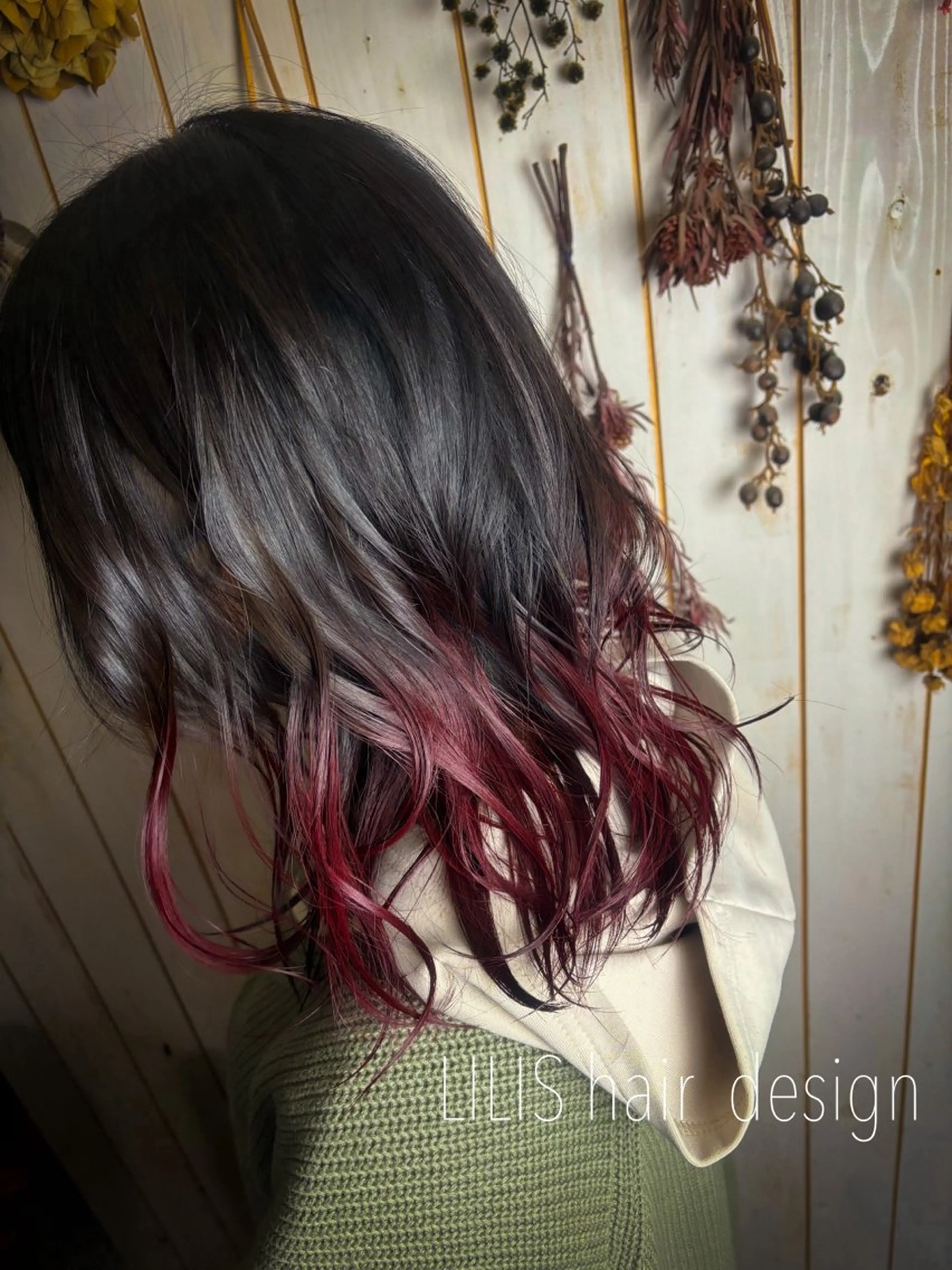 ミディアム カラー LILIS hair designのヘアスタイル