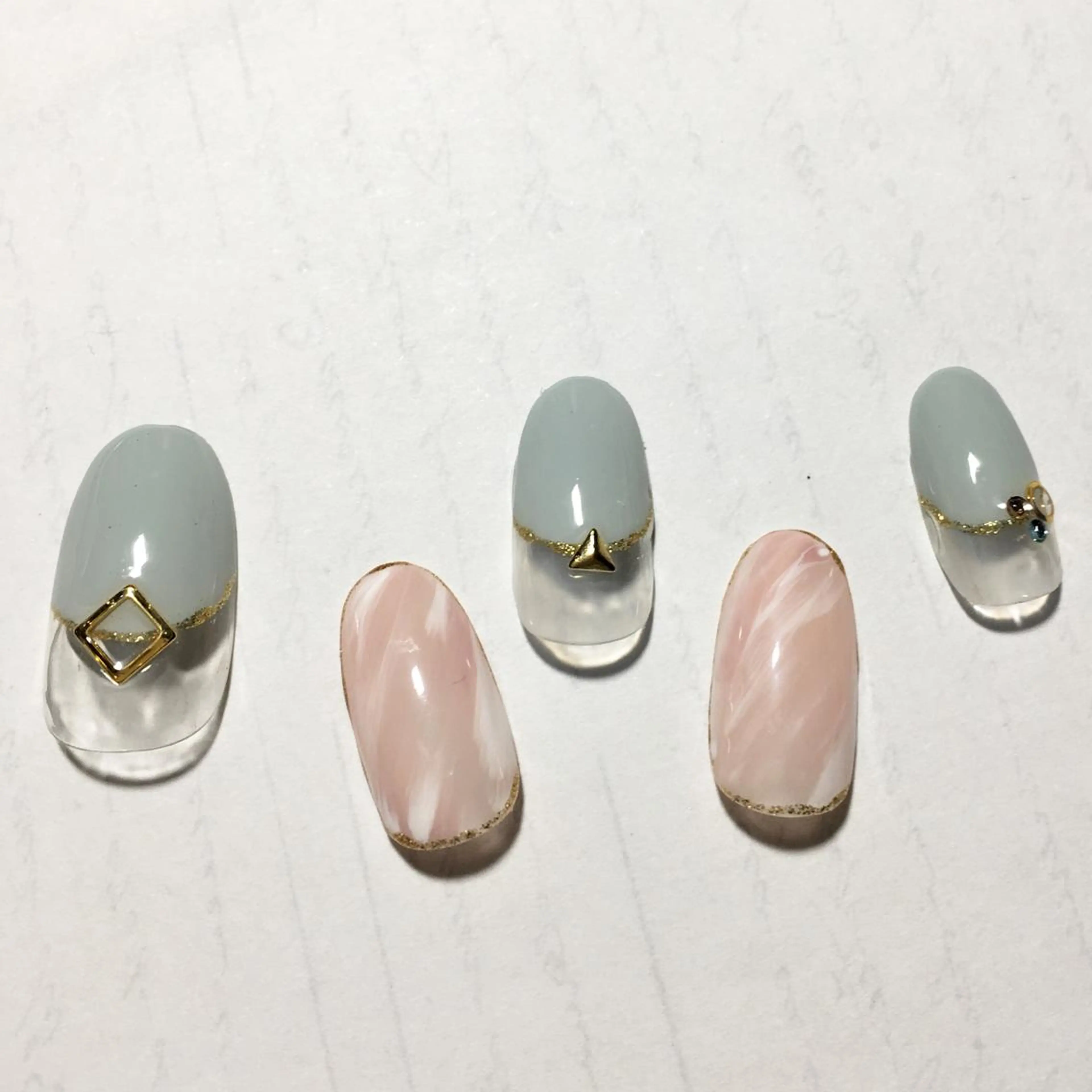 ネイル Nail salon REIRISのネイルデザイン