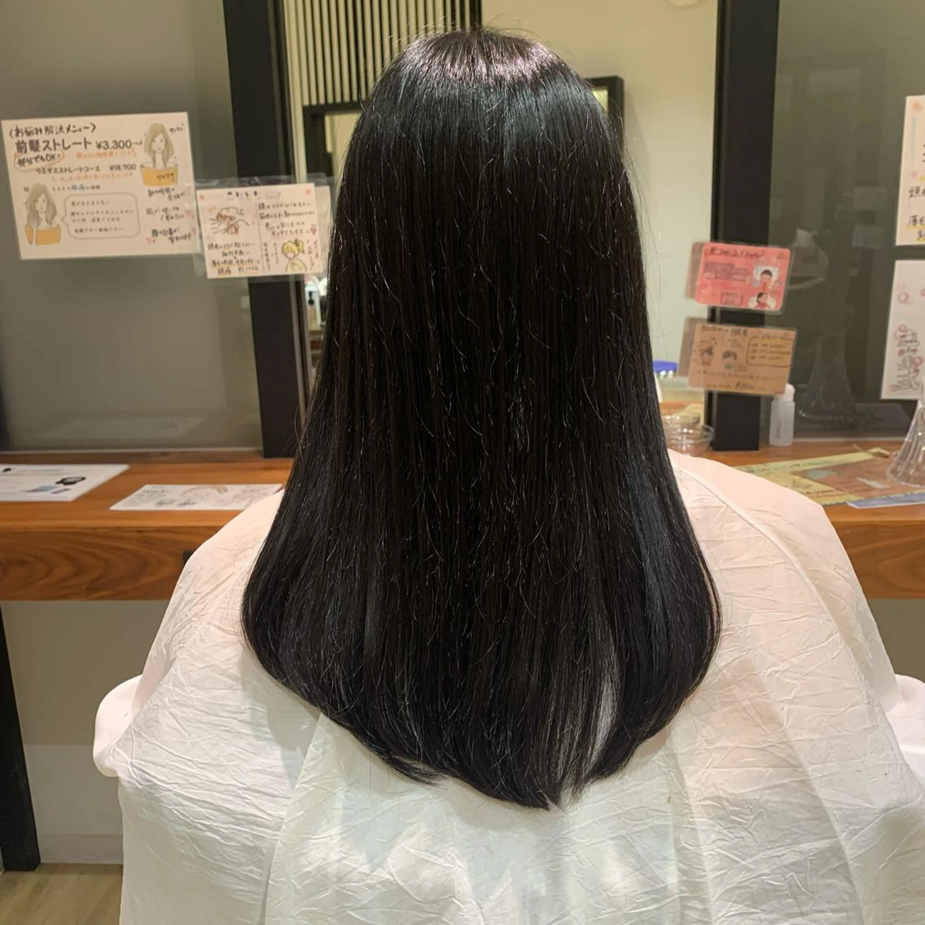 セミロング 瀧尾 祐季のヘアスタイル