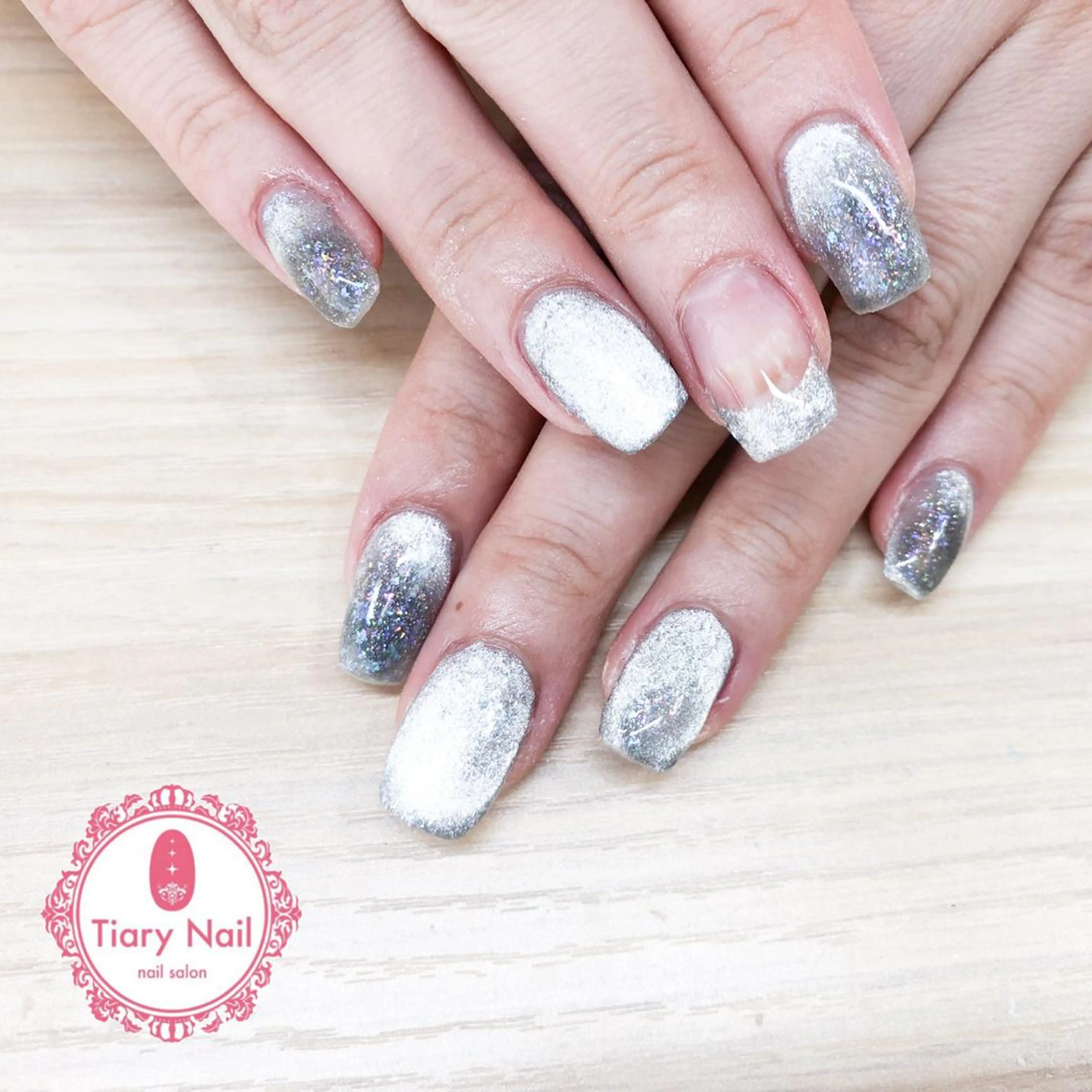 ネイル tiarynail K K🐼のネイルデザイン