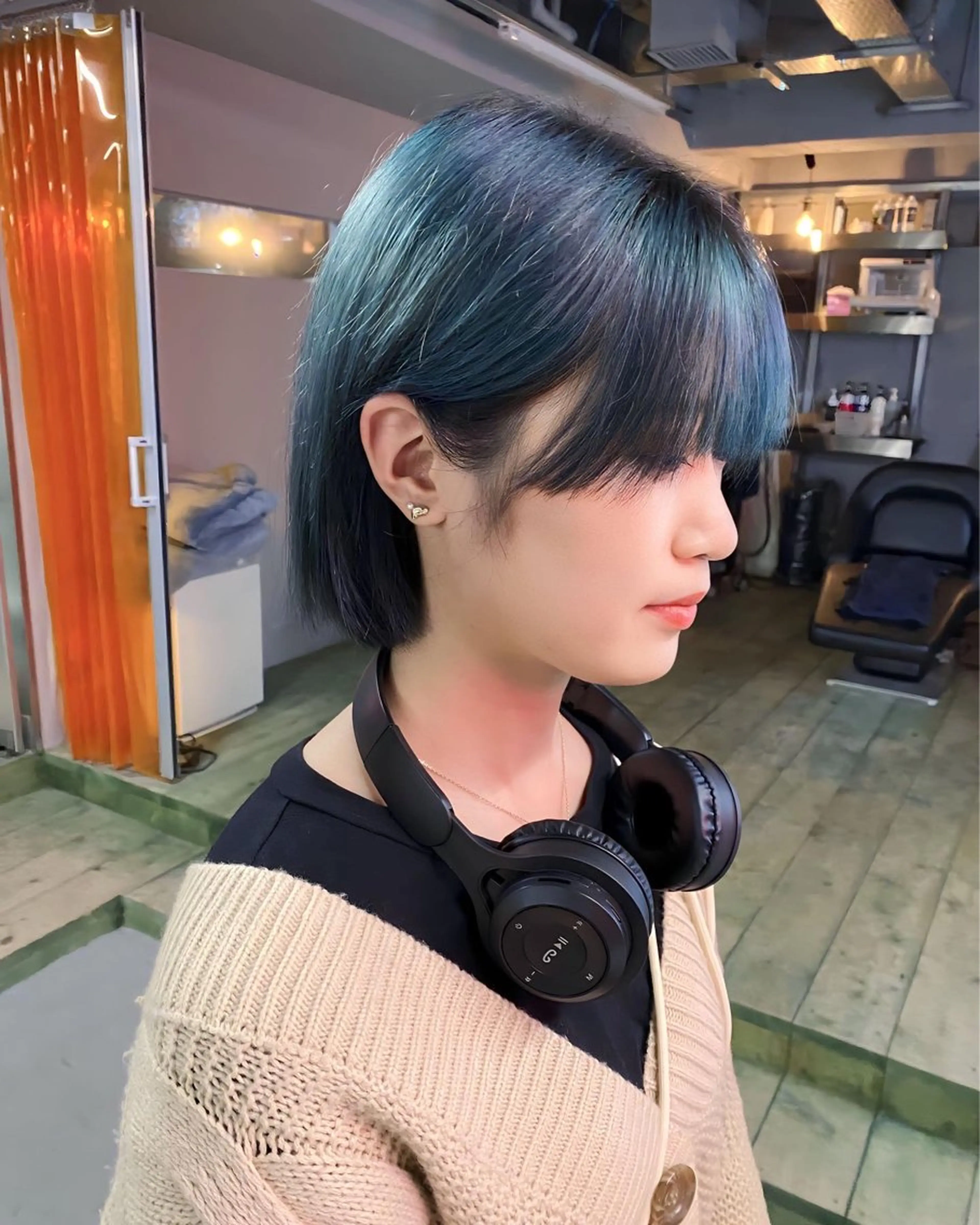 ミディアム カラー エメラルドグリーン 岡本樹一 🍁のヘアスタイル