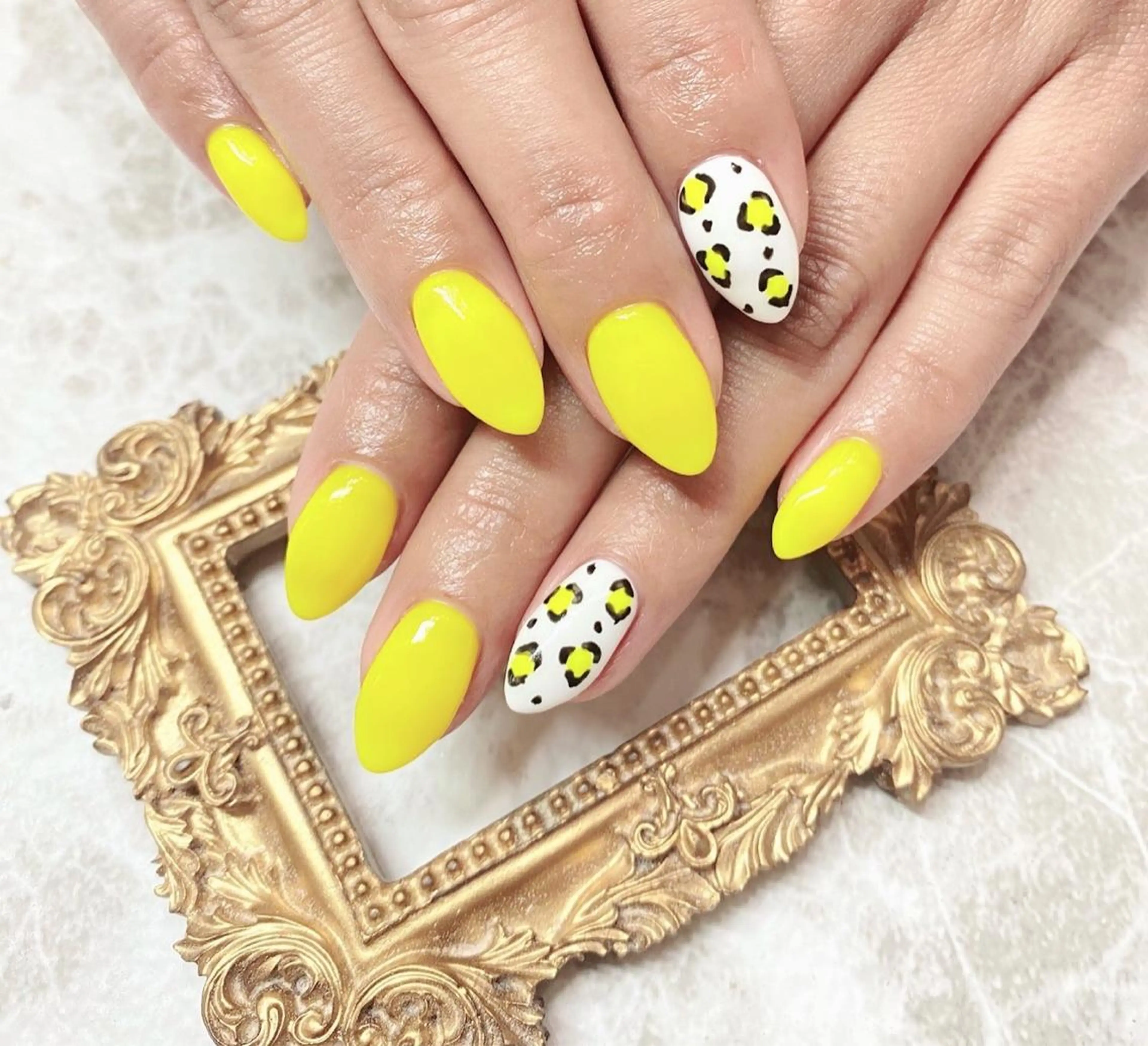 ネイル ハンドネイル マジック ミラーのネイルデザイン