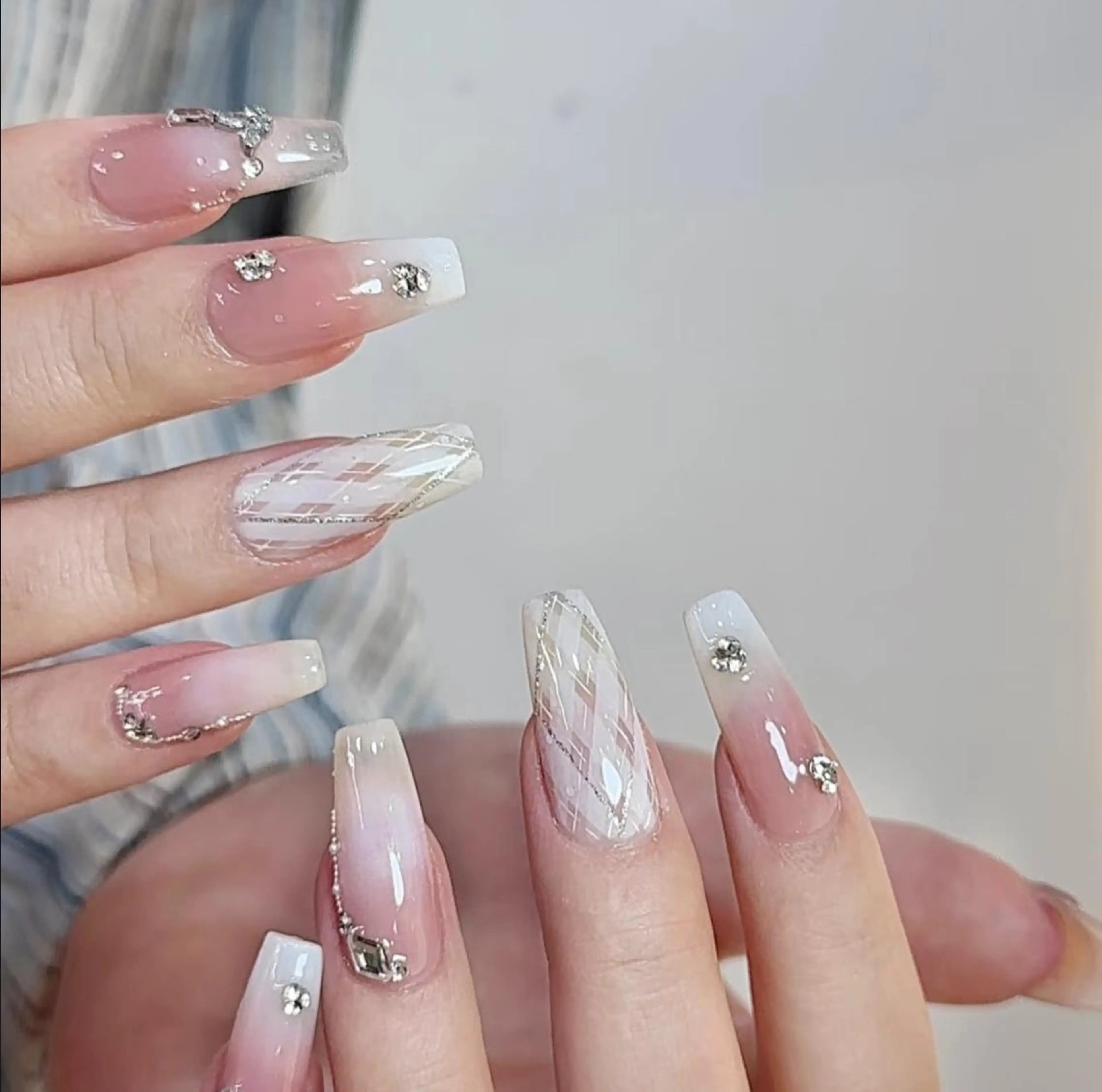 ネイル ハンドネイル 🎀 NaNa_nailのネイルデザイン