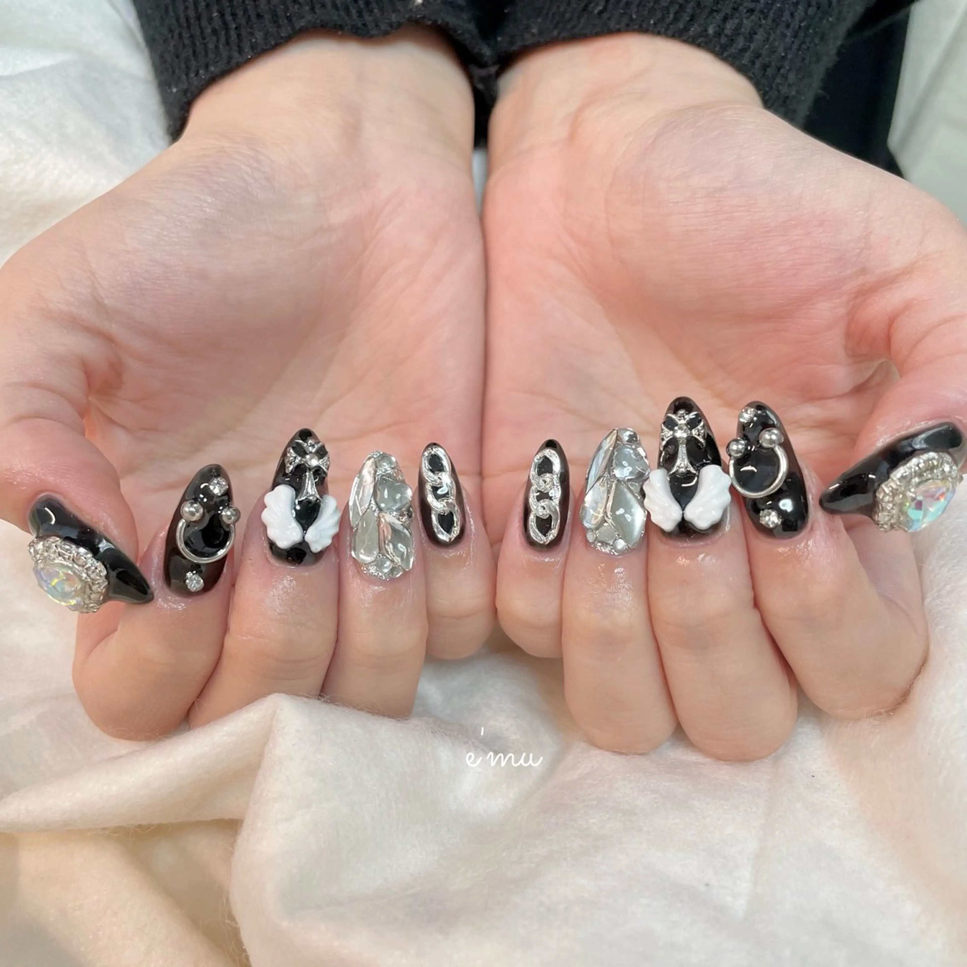 ネイル nail salon e'mu💐のネイルデザイン