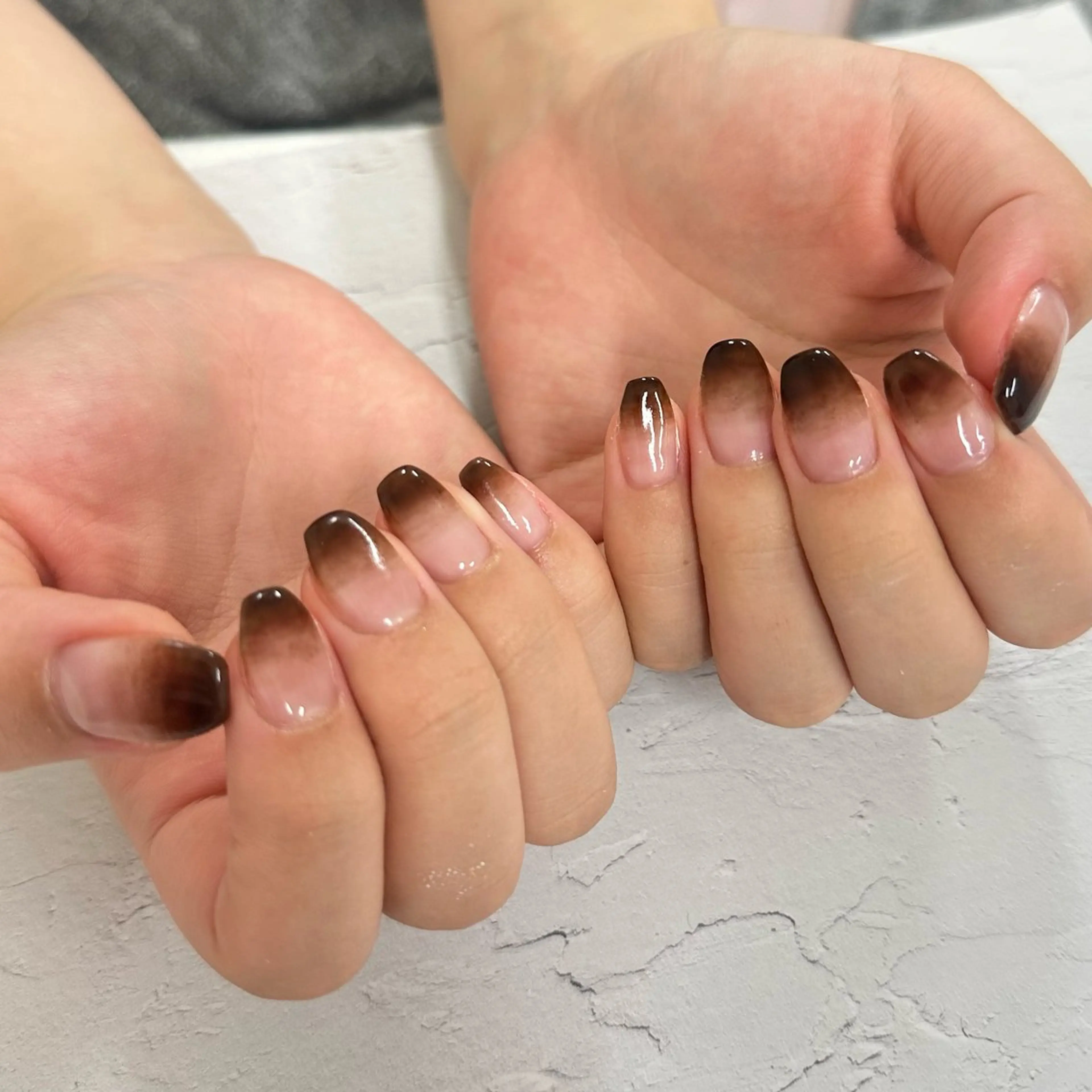 ネイル Nail&Beaut yコルン　SARAのネイルデザイン