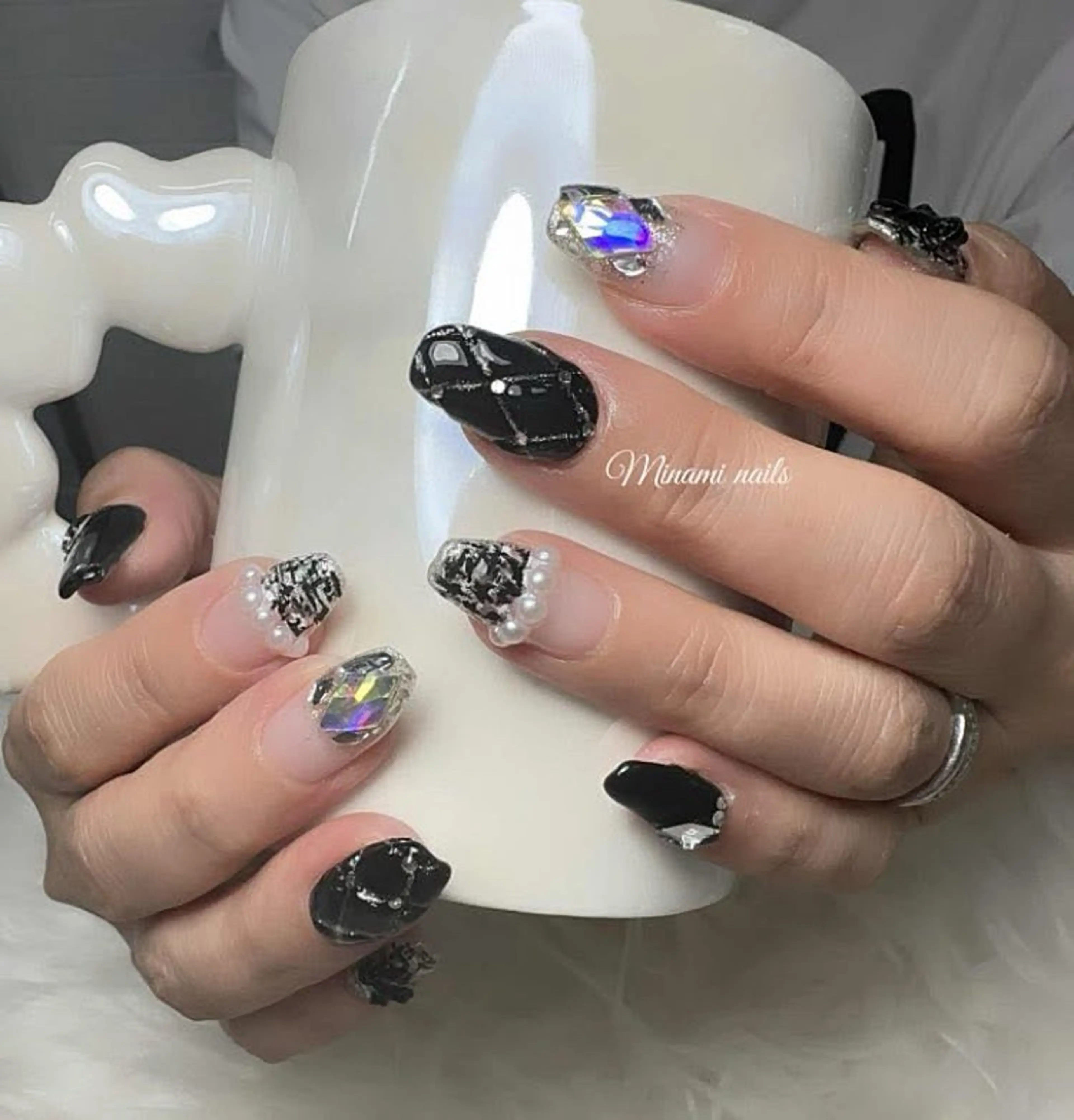 ネイル アートネイル オーロラネイル ガーリー キラキラネイル 韓国ネイル Minami Nailsのネイルデザイン