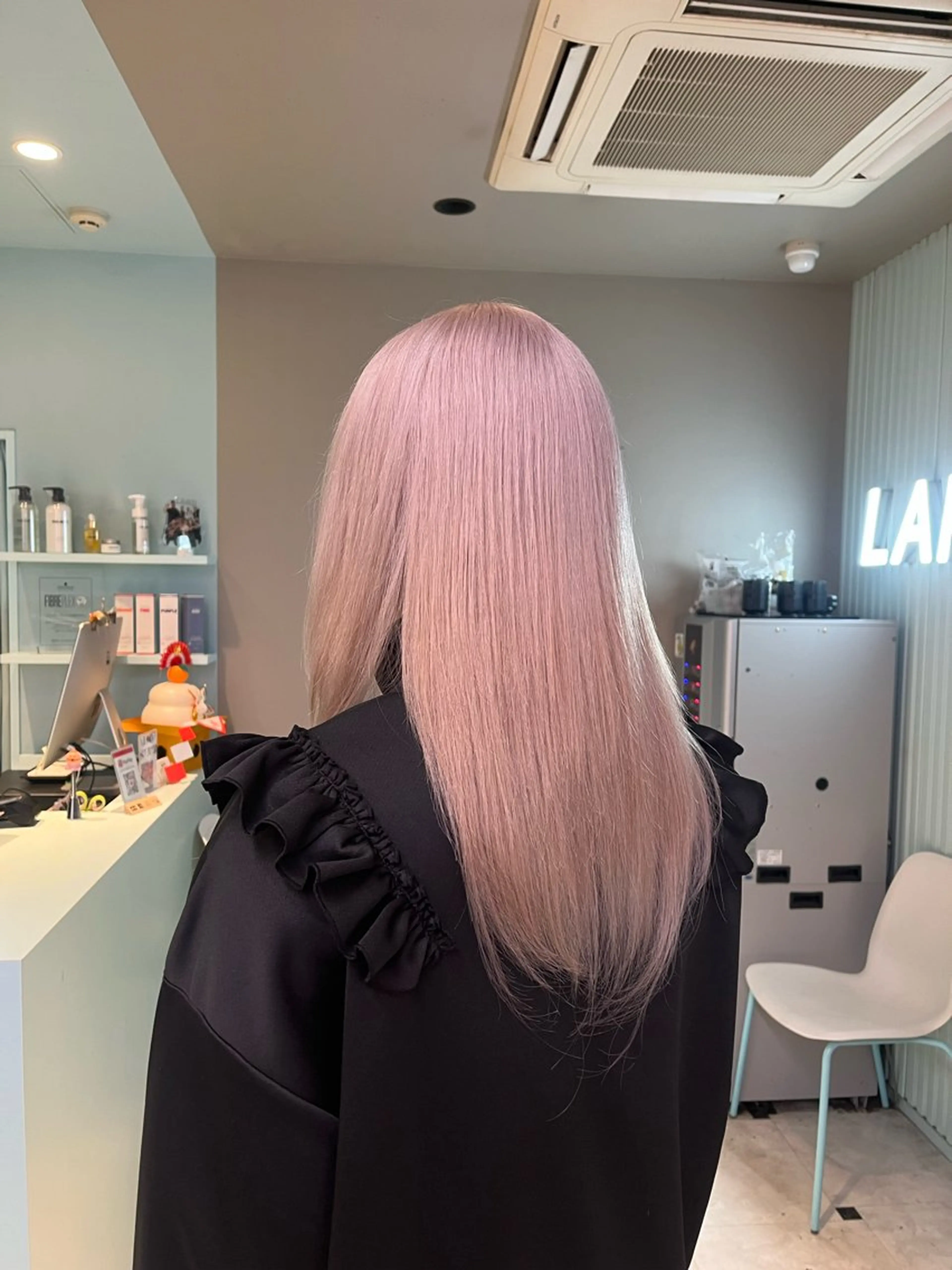 ミディアム カラー ヘアカラー ブリーチカラー 🩵MIZUKIのヘアスタイル