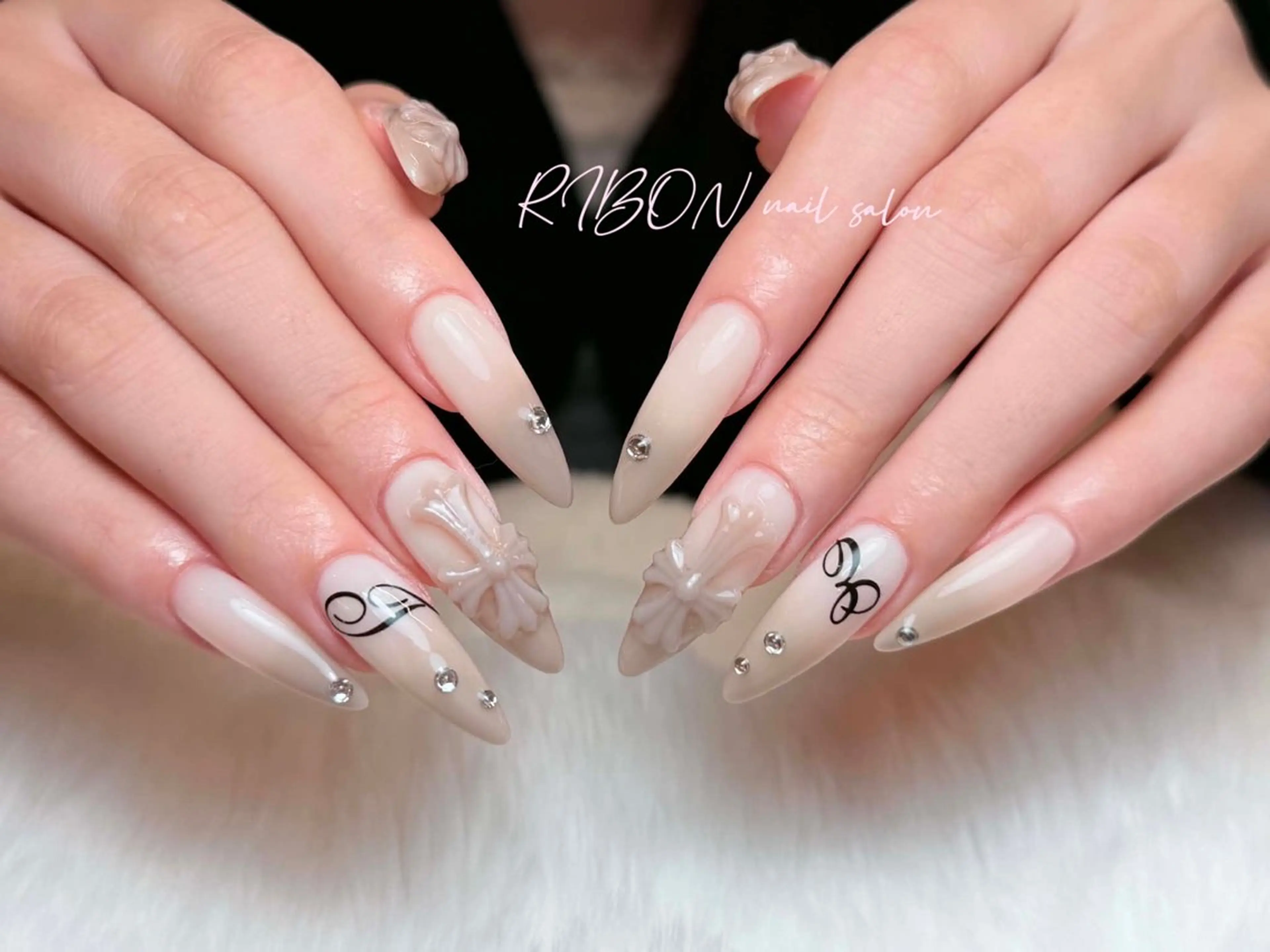 ネイル チークネイル 長さ出し フレンチネイル ジェルネイル グラデーション ハンドネイル RIBON nail 高田馬場のネイルデザイン