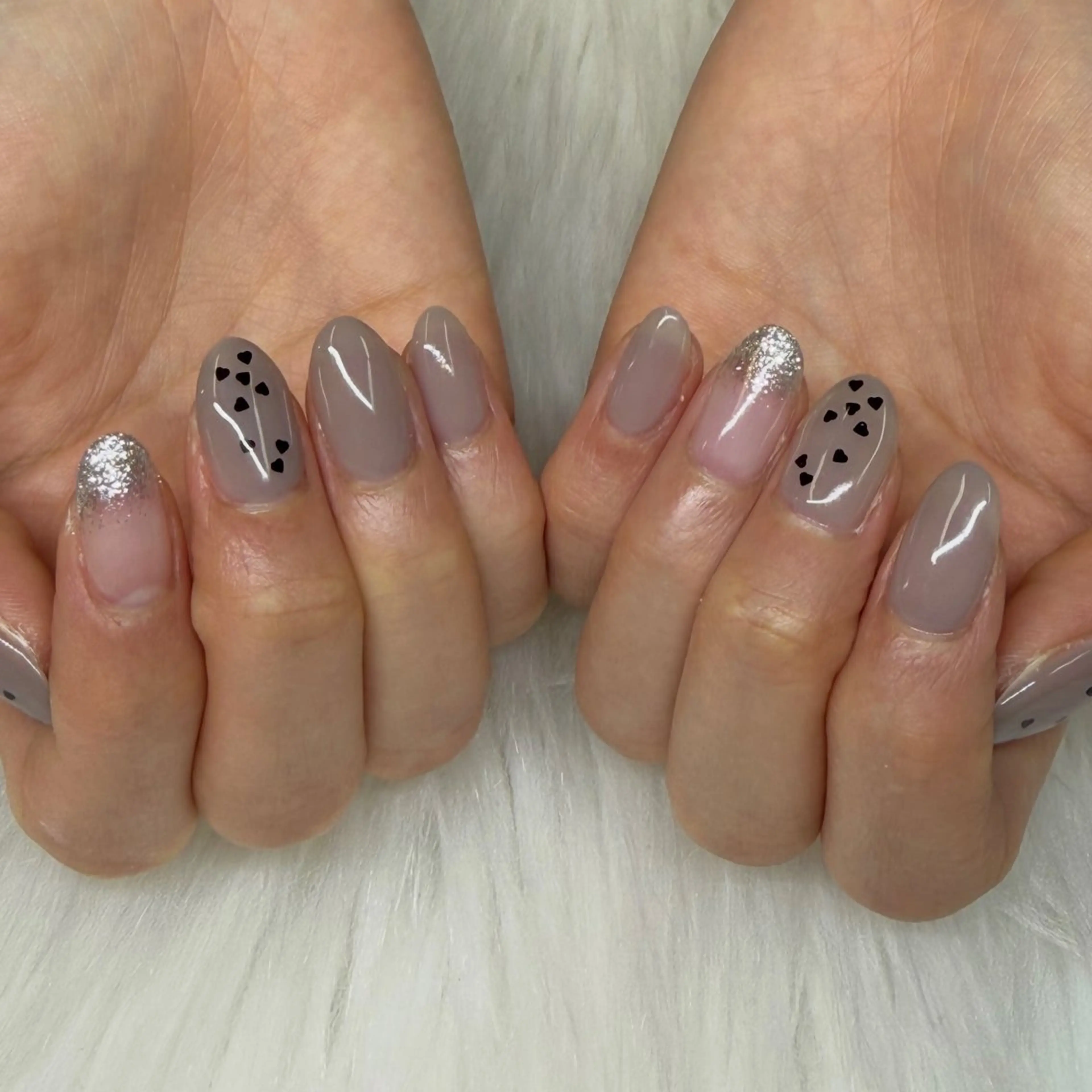 ネイル ハート シンプルネイル Emieux Saraのネイルデザイン