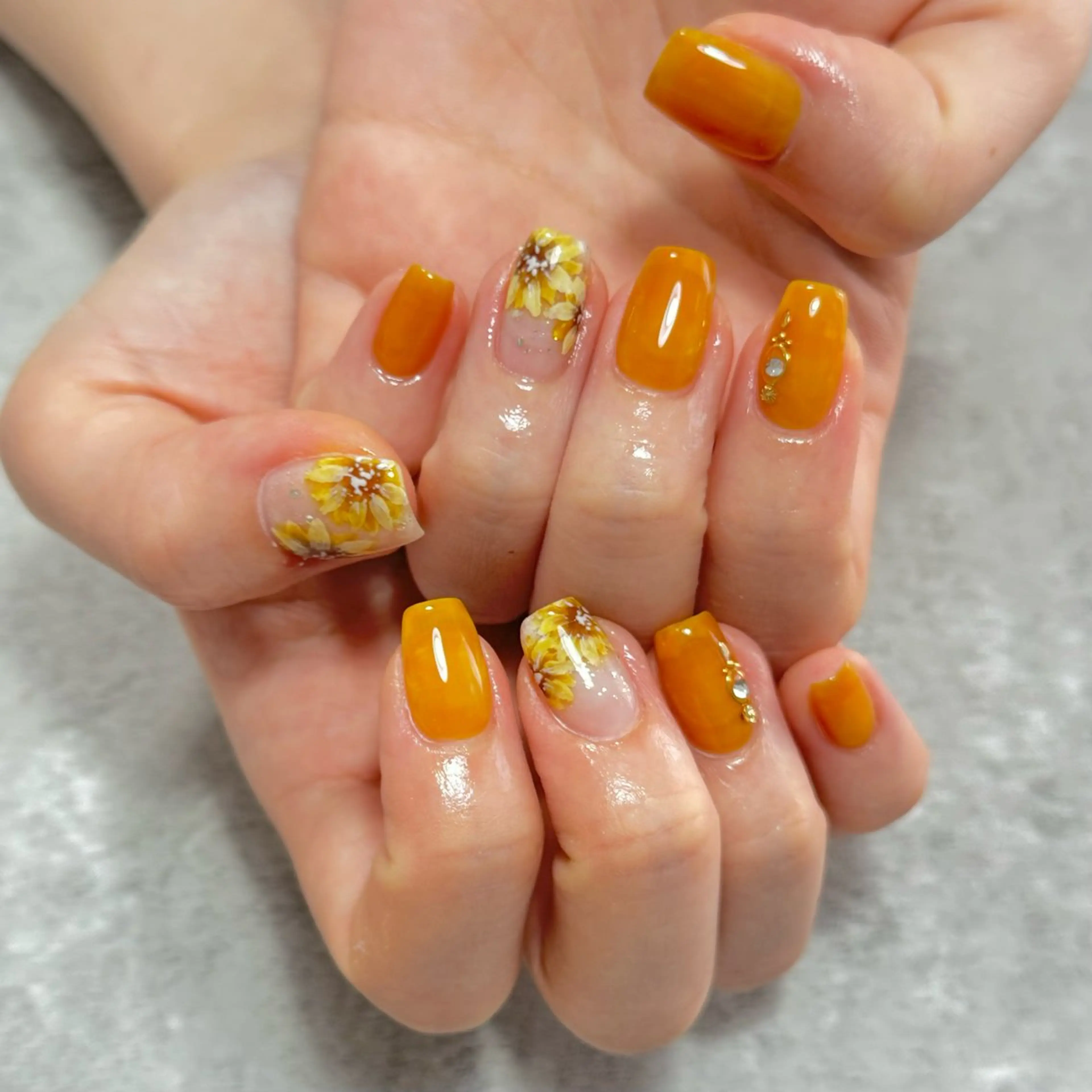 ネイル ハンドネイル NAIL303所属・NAIL303 🛼 SHIORIのネイルデザイン