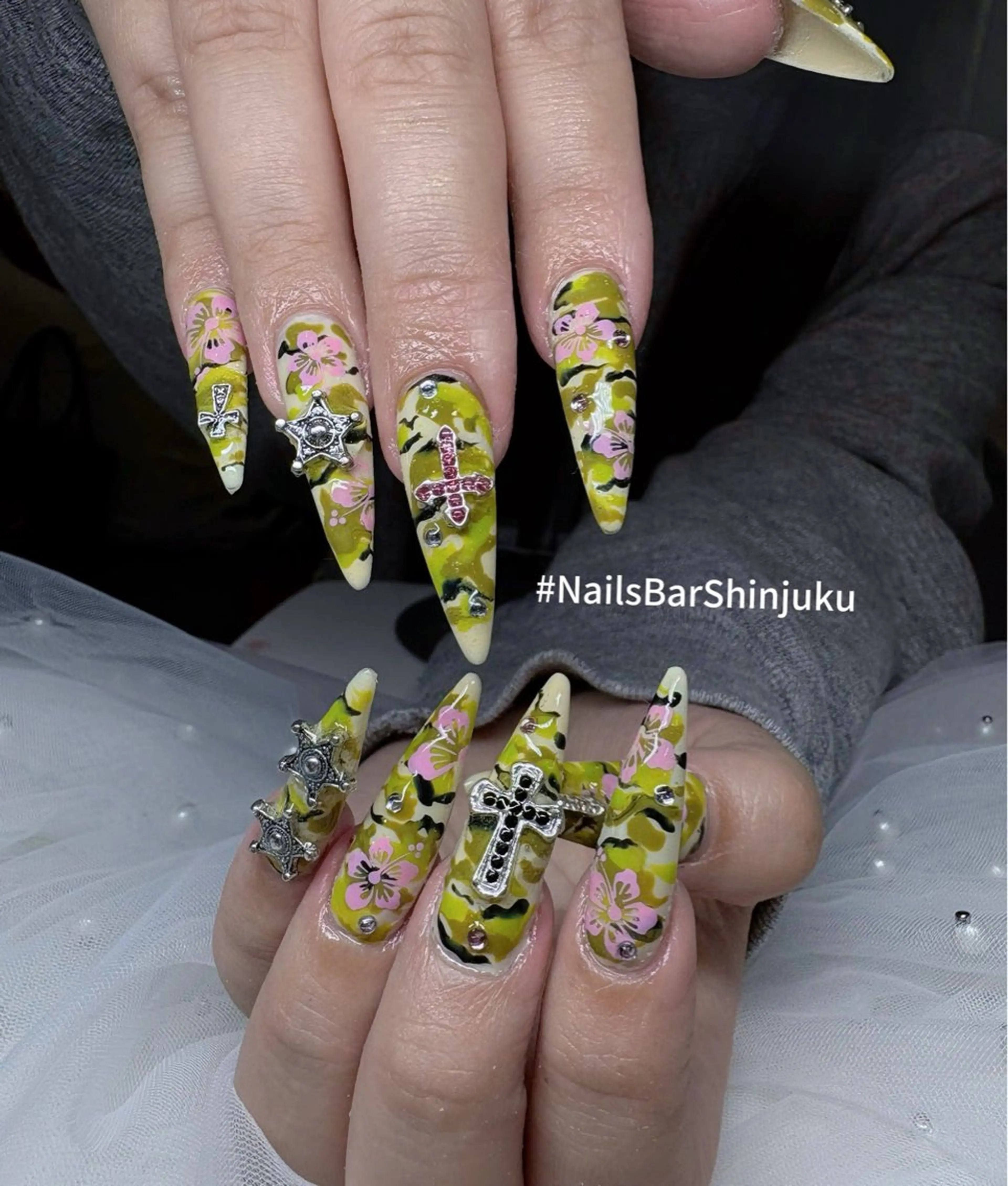 ネイル 長さ出し フレンチネイル ジェルネイル 韓国ネイル ロングネイル ハンドネイル NAILS BAR SHINJUKUのネイルデザイン