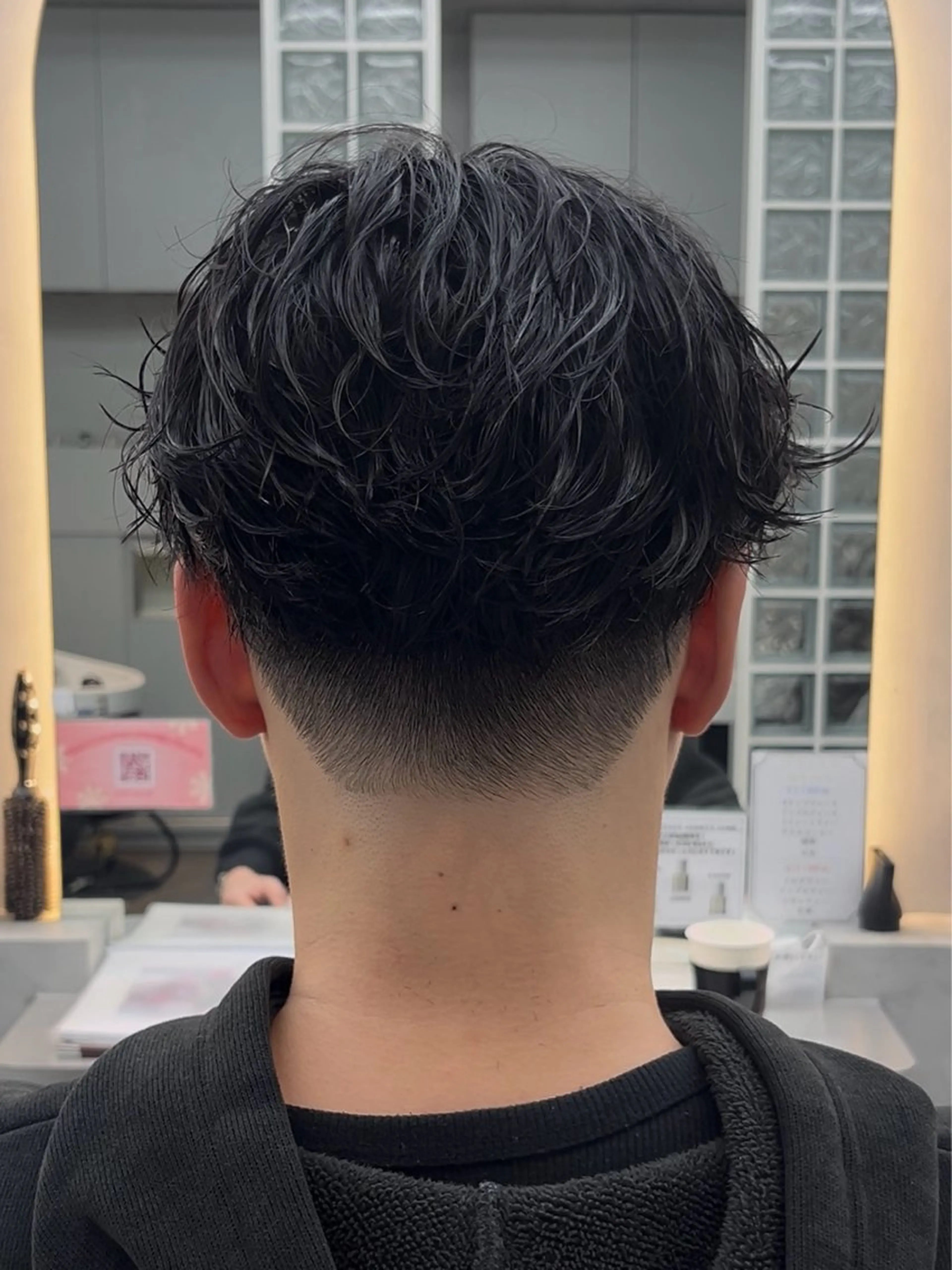 パーマ メンズ フェードカット フェザーパーマ メンズパーマ カット パーマ トリートメント Tiktok5.8 万人🔥HAOのヘアスタイル