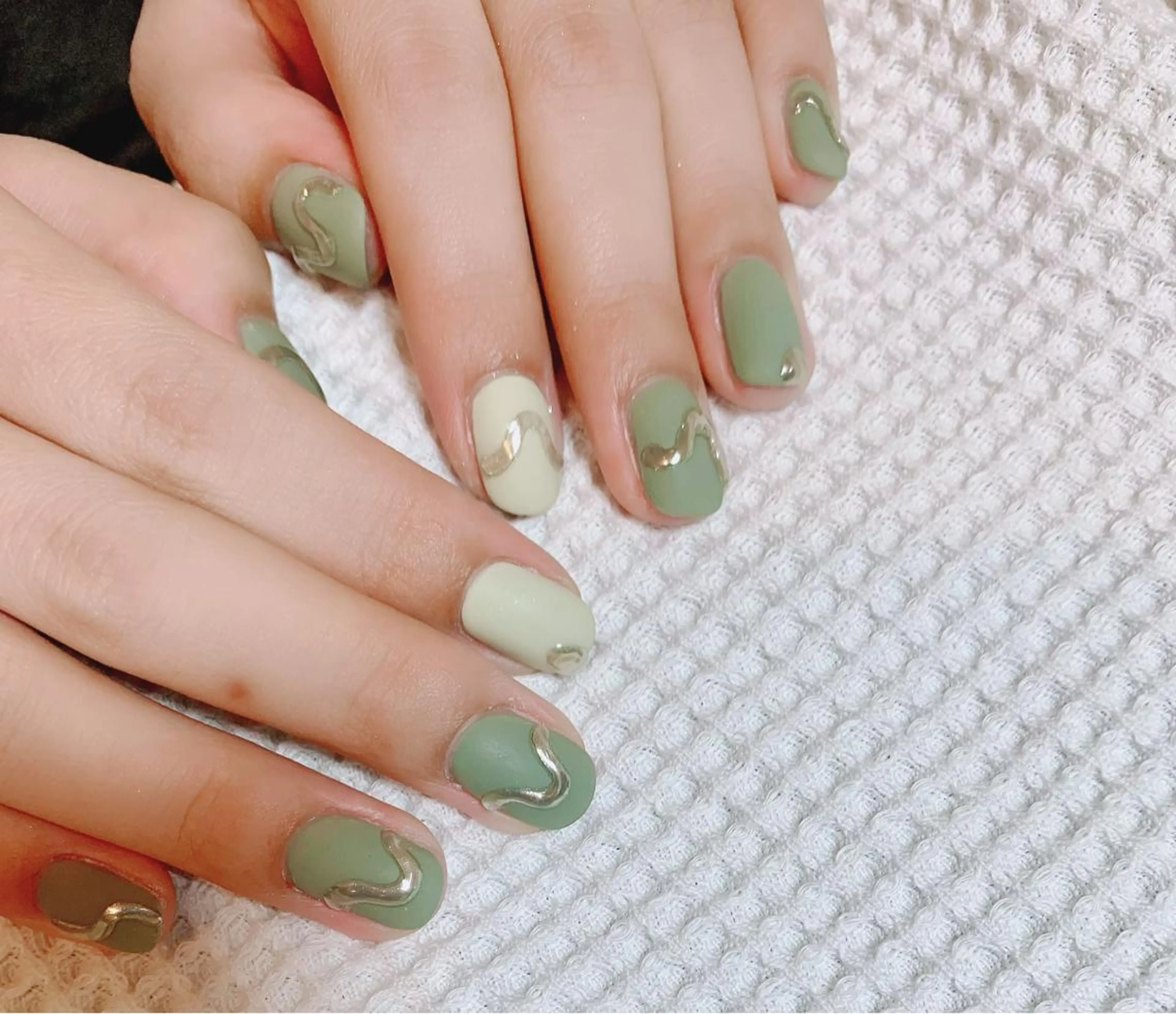 ネイル マットネイル シルバー ネイルパレス【デザ イン/恵比寿】のネイルデザイン