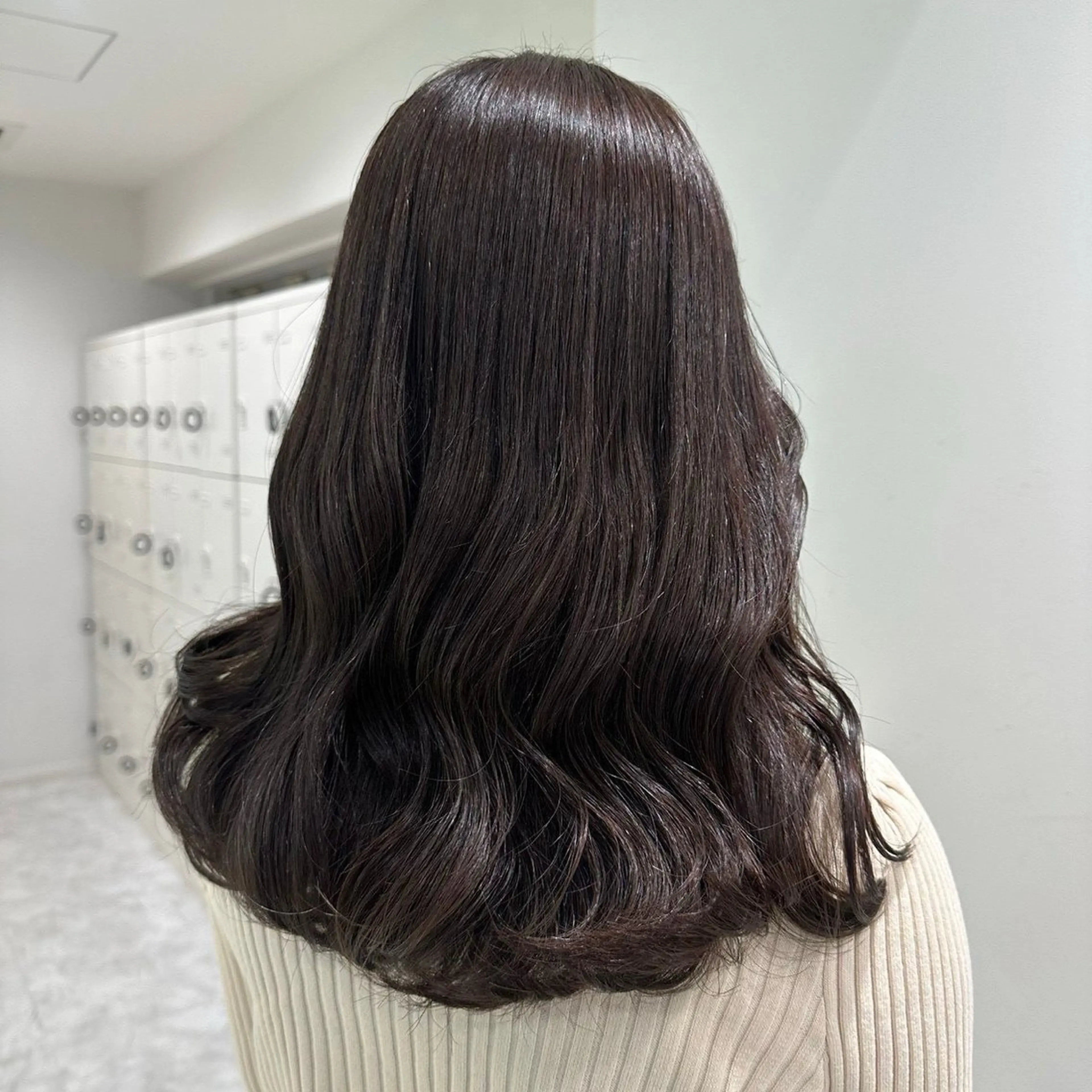 セミロング グレージュ🩶/韓国 /赤み消しカラー♬のヘアスタイル