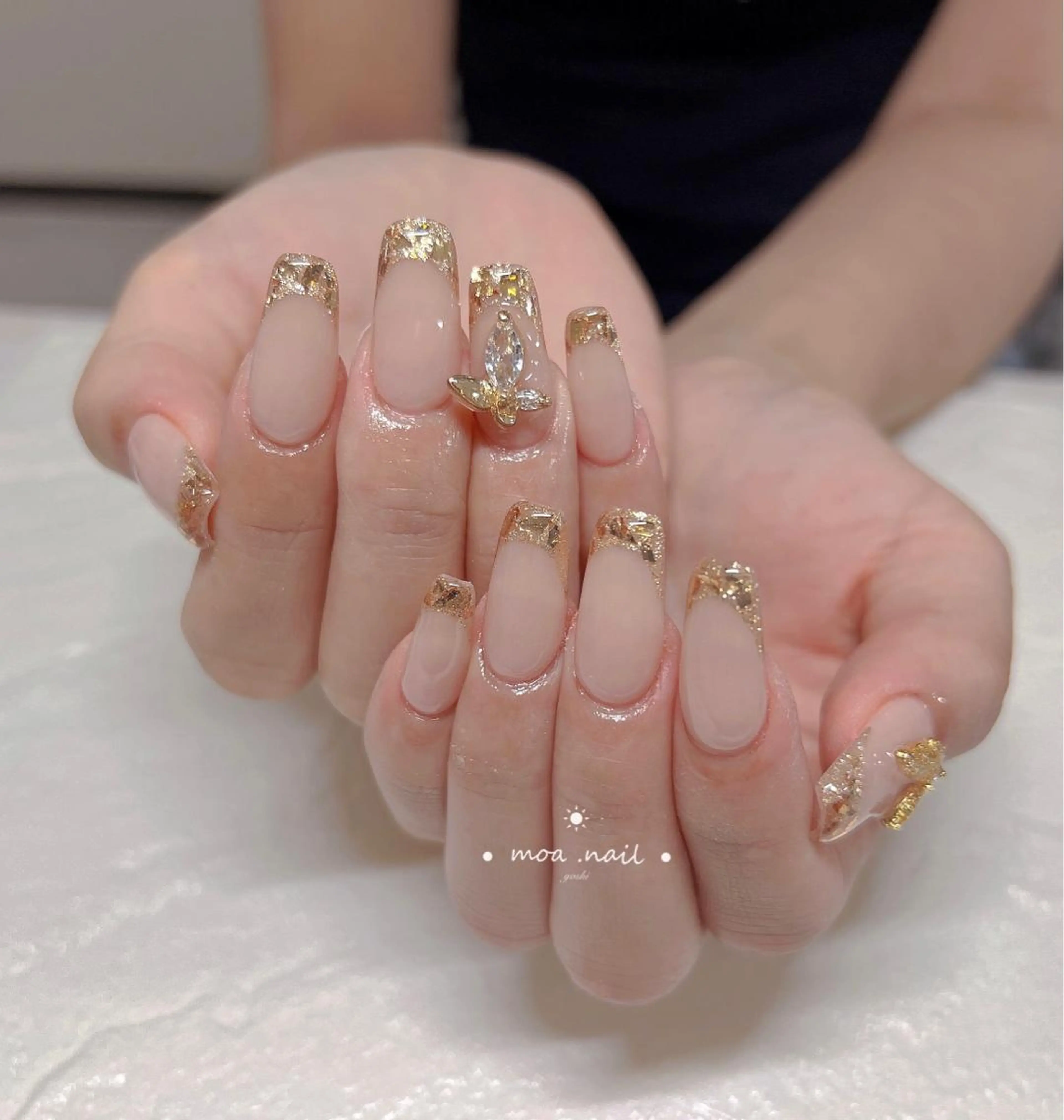 ネイル MoaNail🫶 Yoshiのネイルデザイン