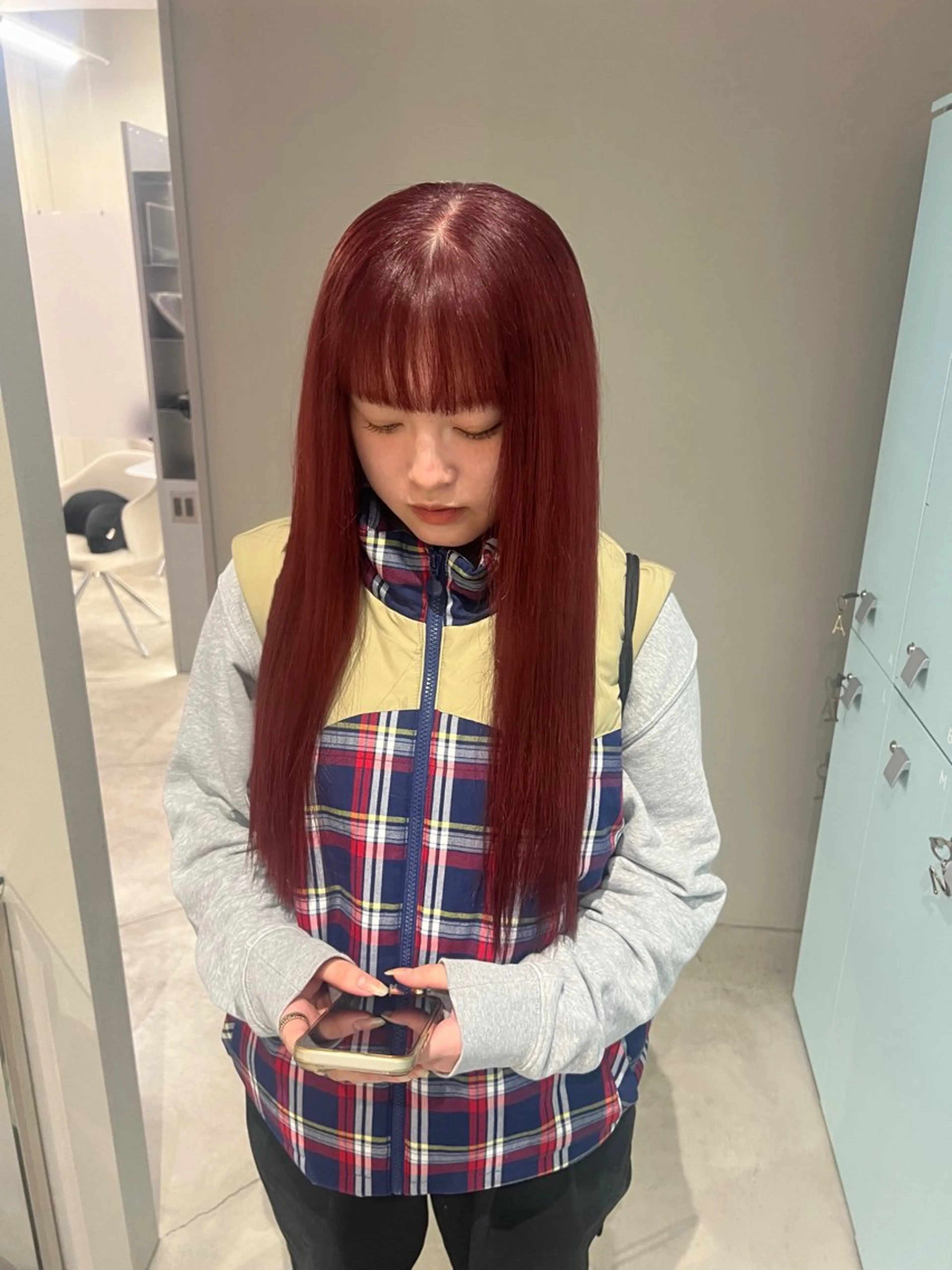 カラー カシス レッドカラー GEM/ hinanaのヘアスタイル