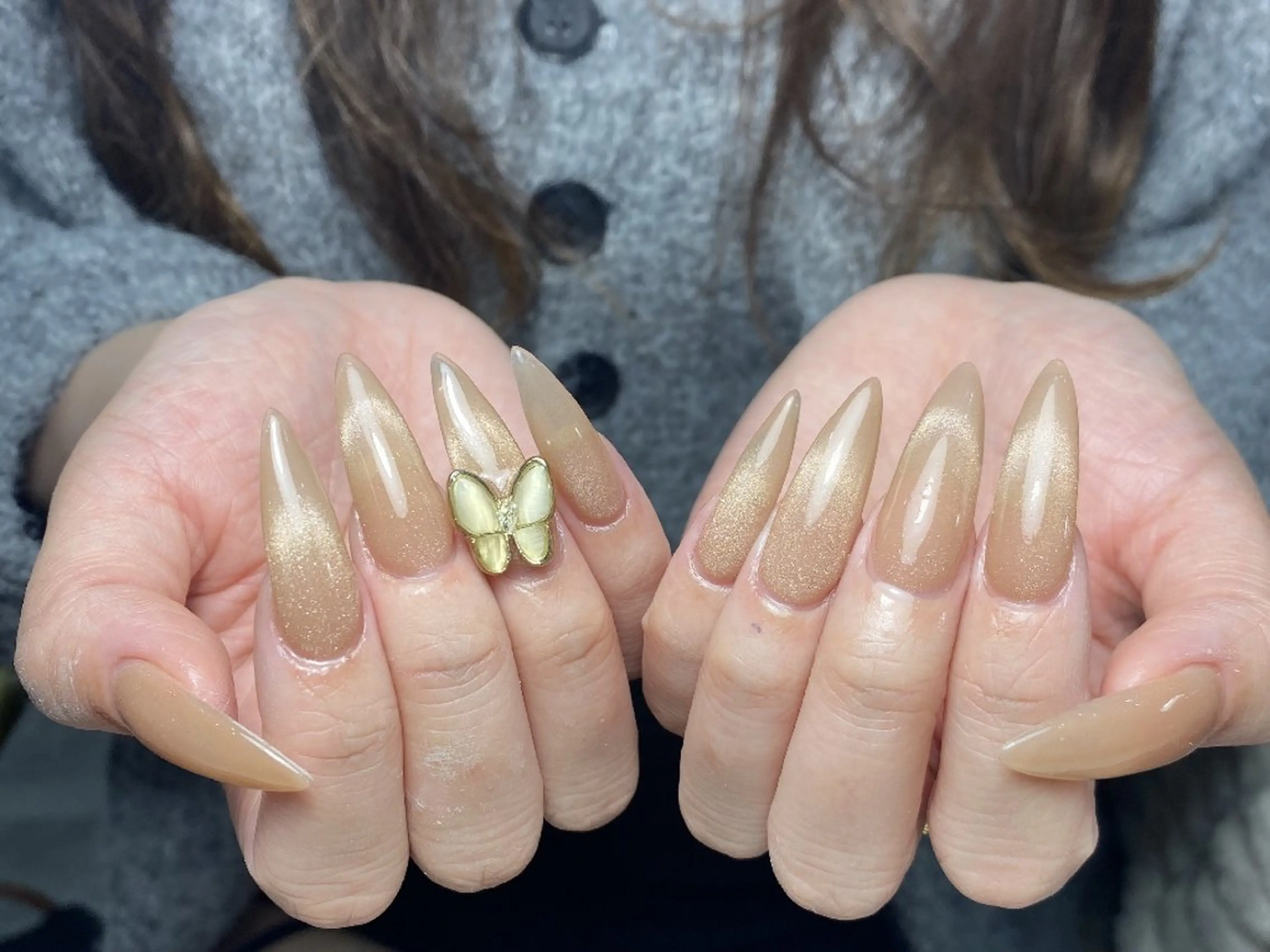 ネイル チークネイル フレンチネイル ジェルネイル ガーリー キラキラネイル ハンドネイル UM Nail Salonのネイルデザイン