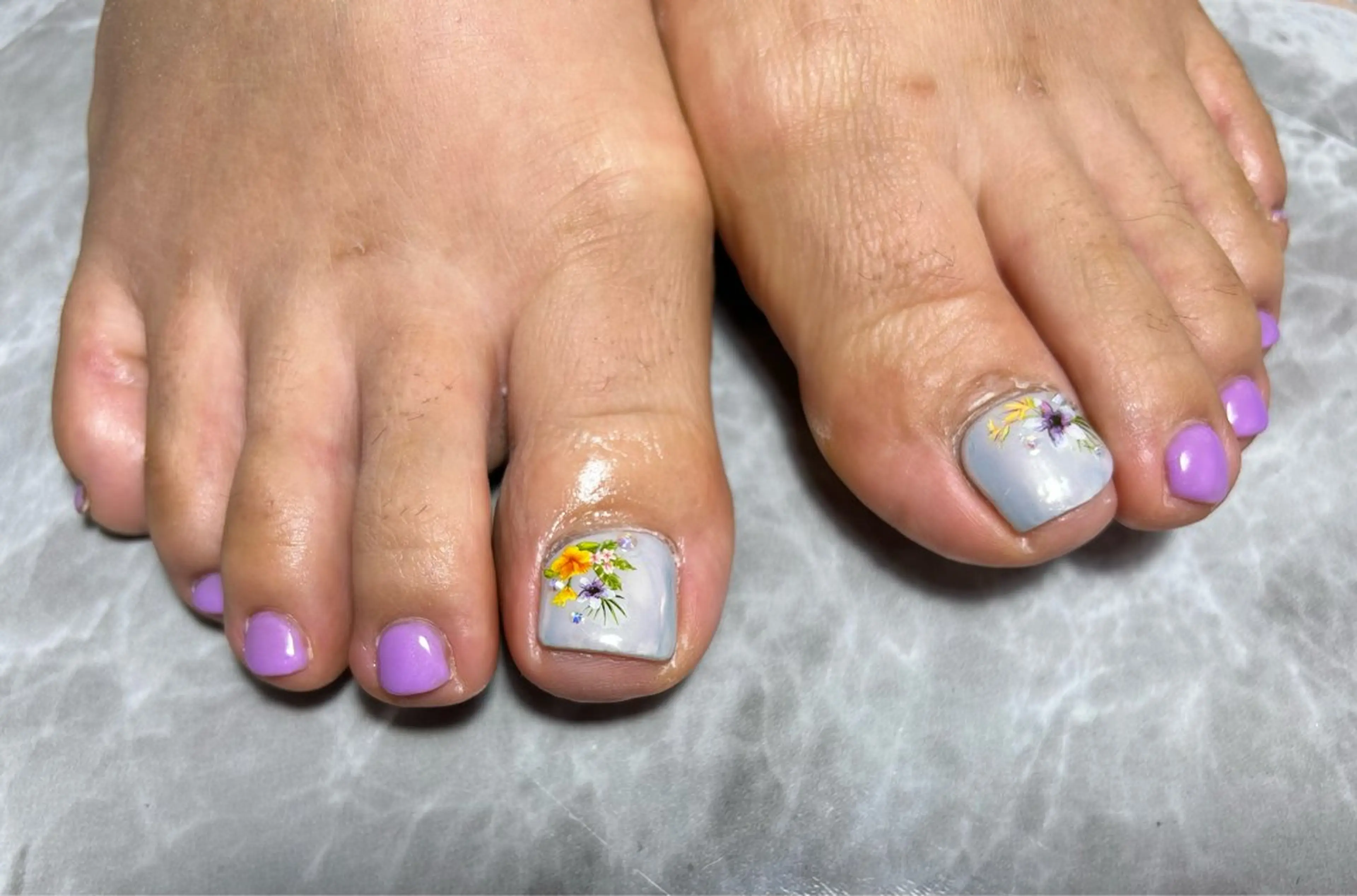 ショート ネイル ハンドネイル フットネイル ✴︎ Delightのネイルデザイン