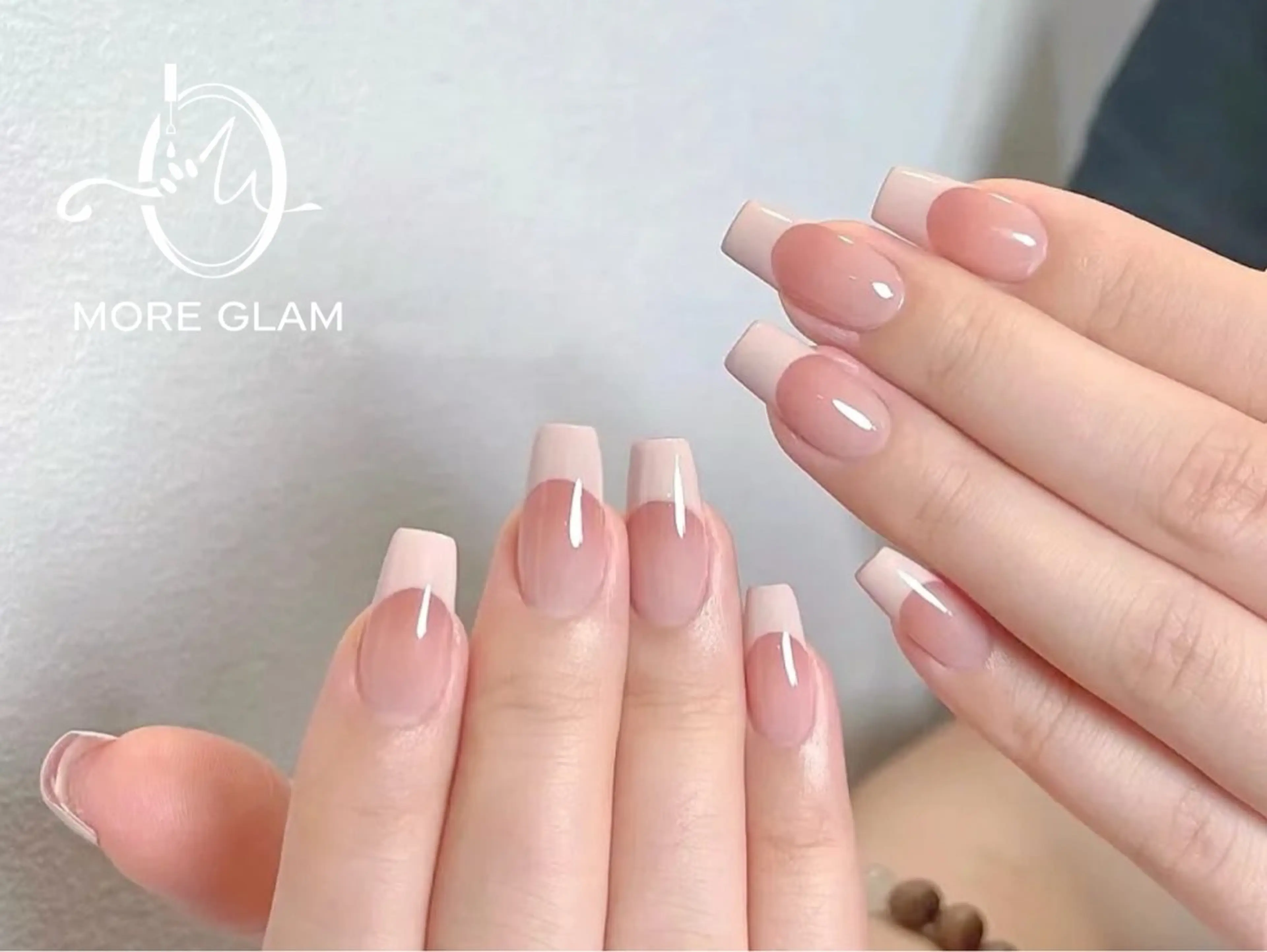 ネイル 長さ出し フットネイル フレンチネイル ジェルネイル 韓国ネイル MoreGlam Nailsのネイルデザイン