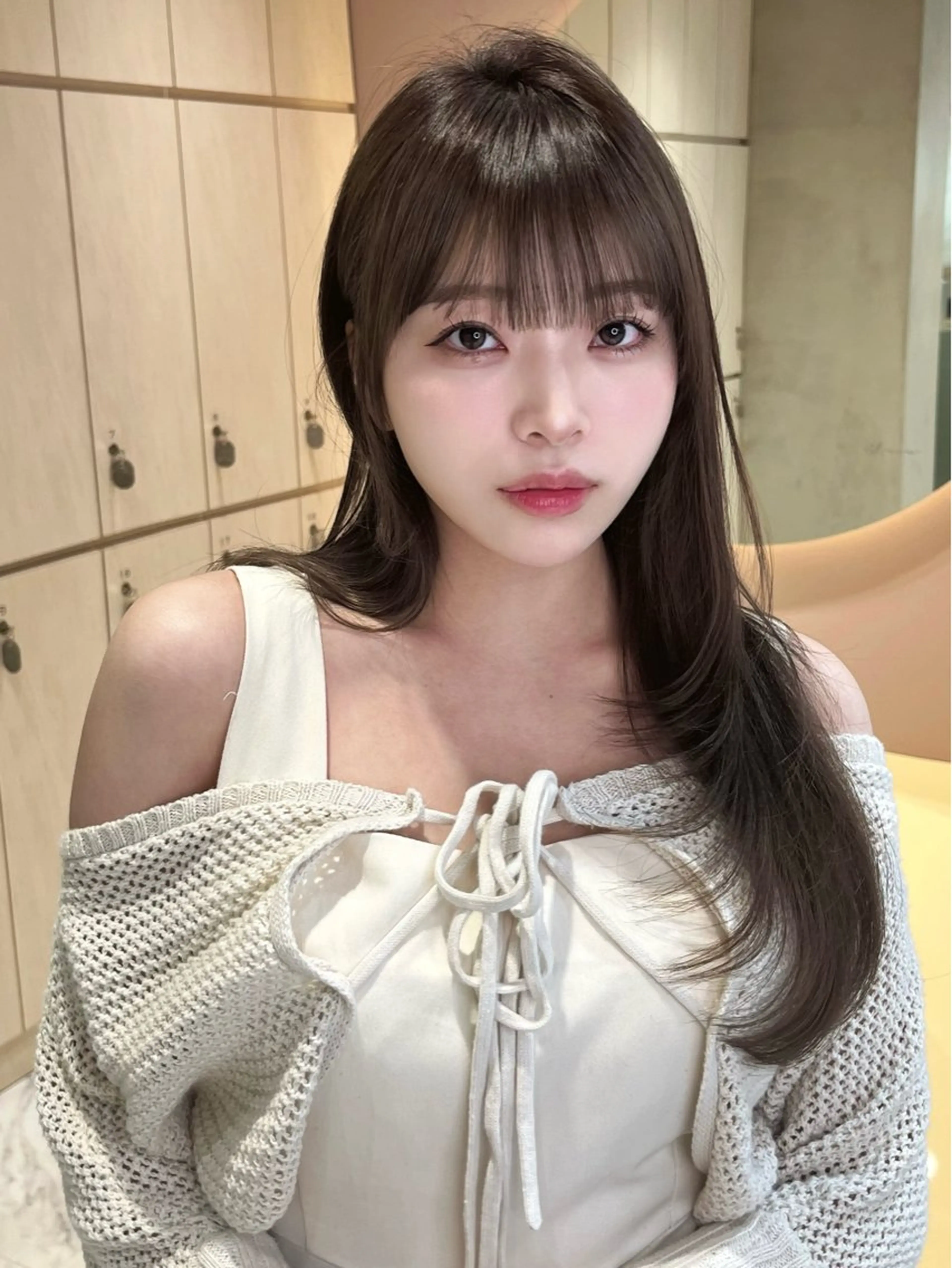 ミディアム カラー 透明感カラー ダブルカラー 顔まわりレイヤー 韓国風ヘア レイヤーカット 大宮レイヤーカット ハッシュ　柏崎颯刀のヘアスタイル
