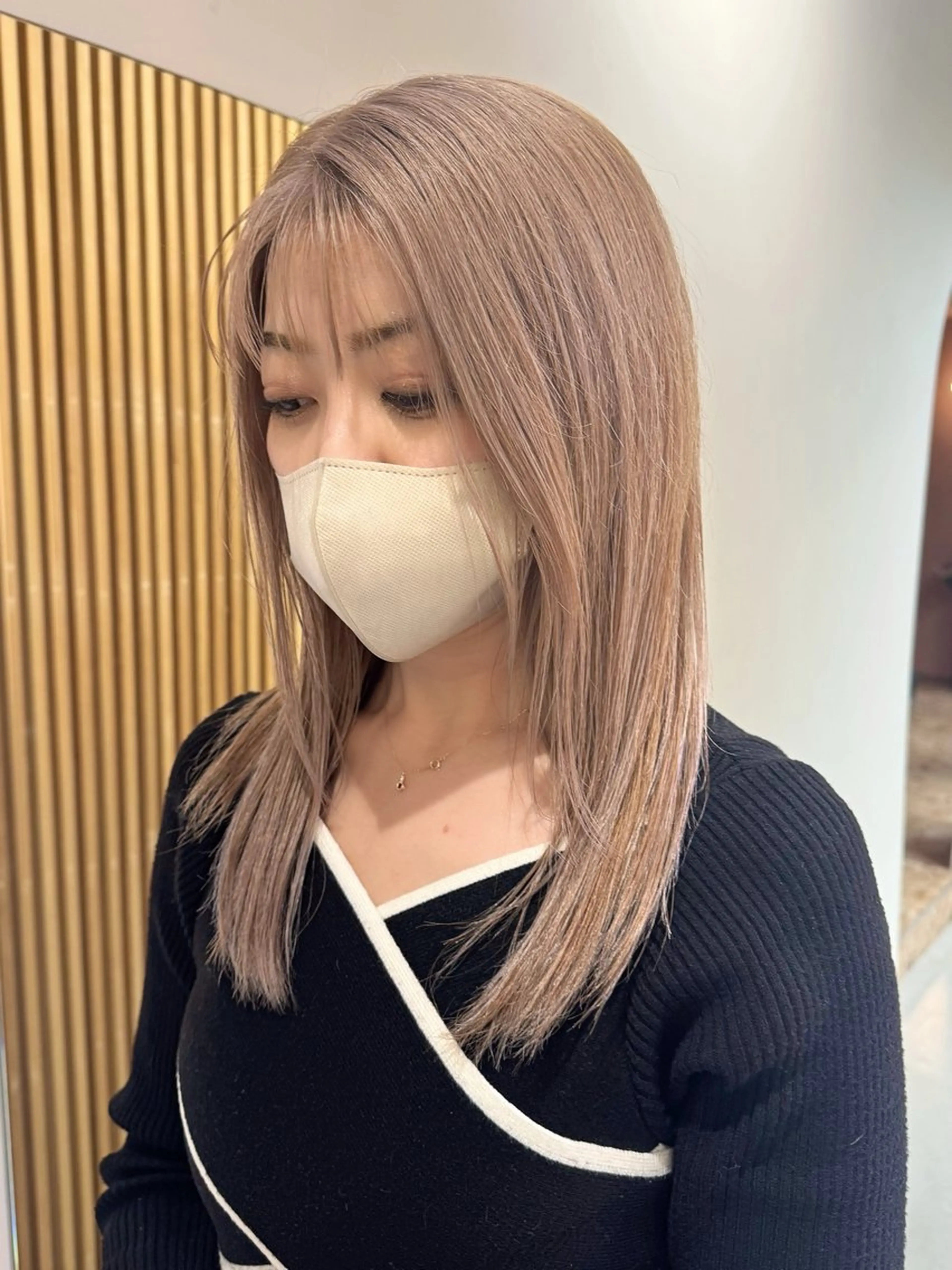 ロング カラー 垢抜け/レイヤー/ ハイトーン/アスナのヘアスタイル