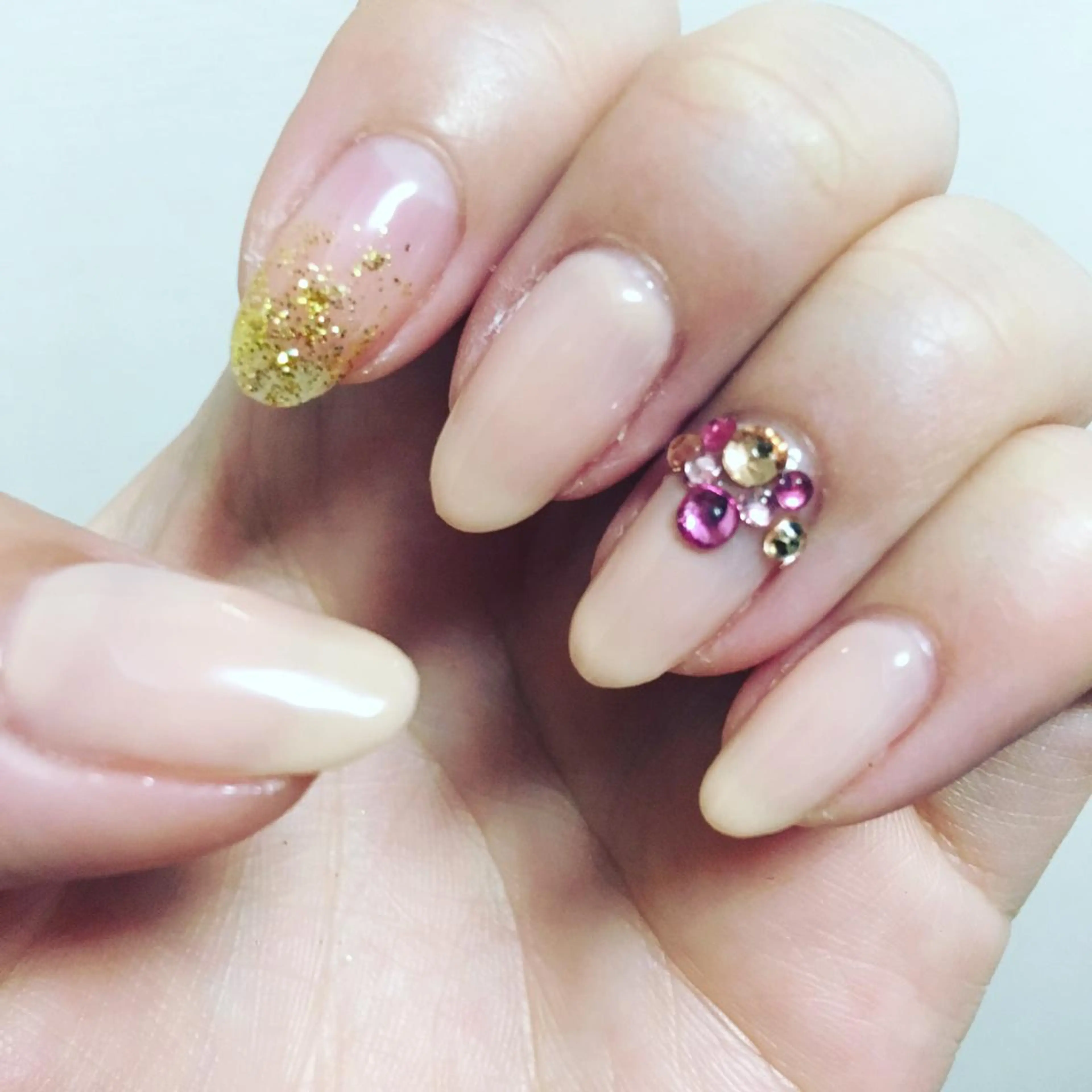 ネイル 入学式 卒業式 ストーンネイル ハンドネイル 🌈KANÅKO 🌈のネイルデザイン