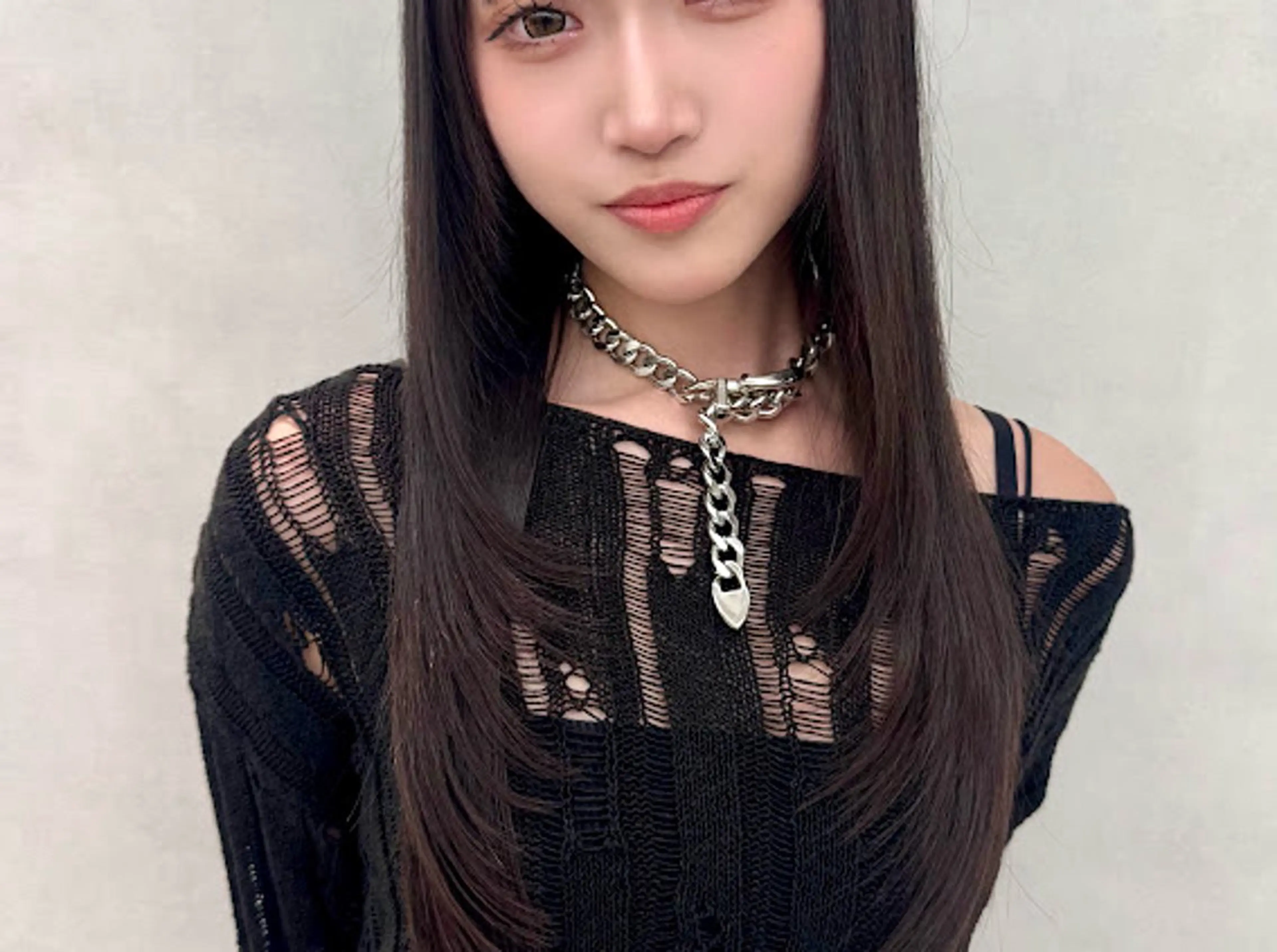 ロング ✨艶カラーと縮毛矯正 🦖しんのすけ🦖のヘアスタイル