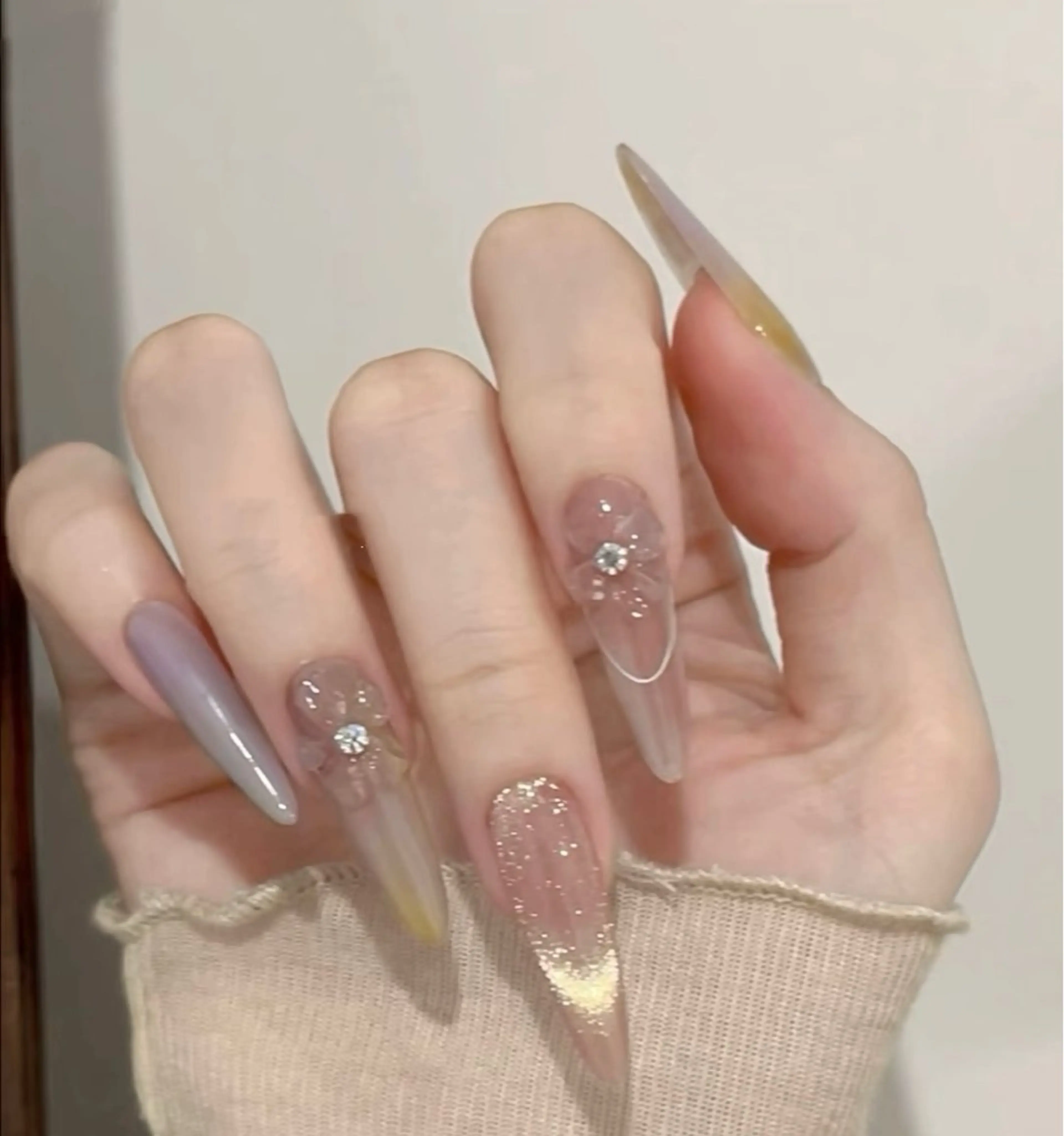 ネイル チークネイル 長さ出し フレンチネイル ガーリー 韓国ネイル sun nail池袋 モデル募集のネイルデザイン