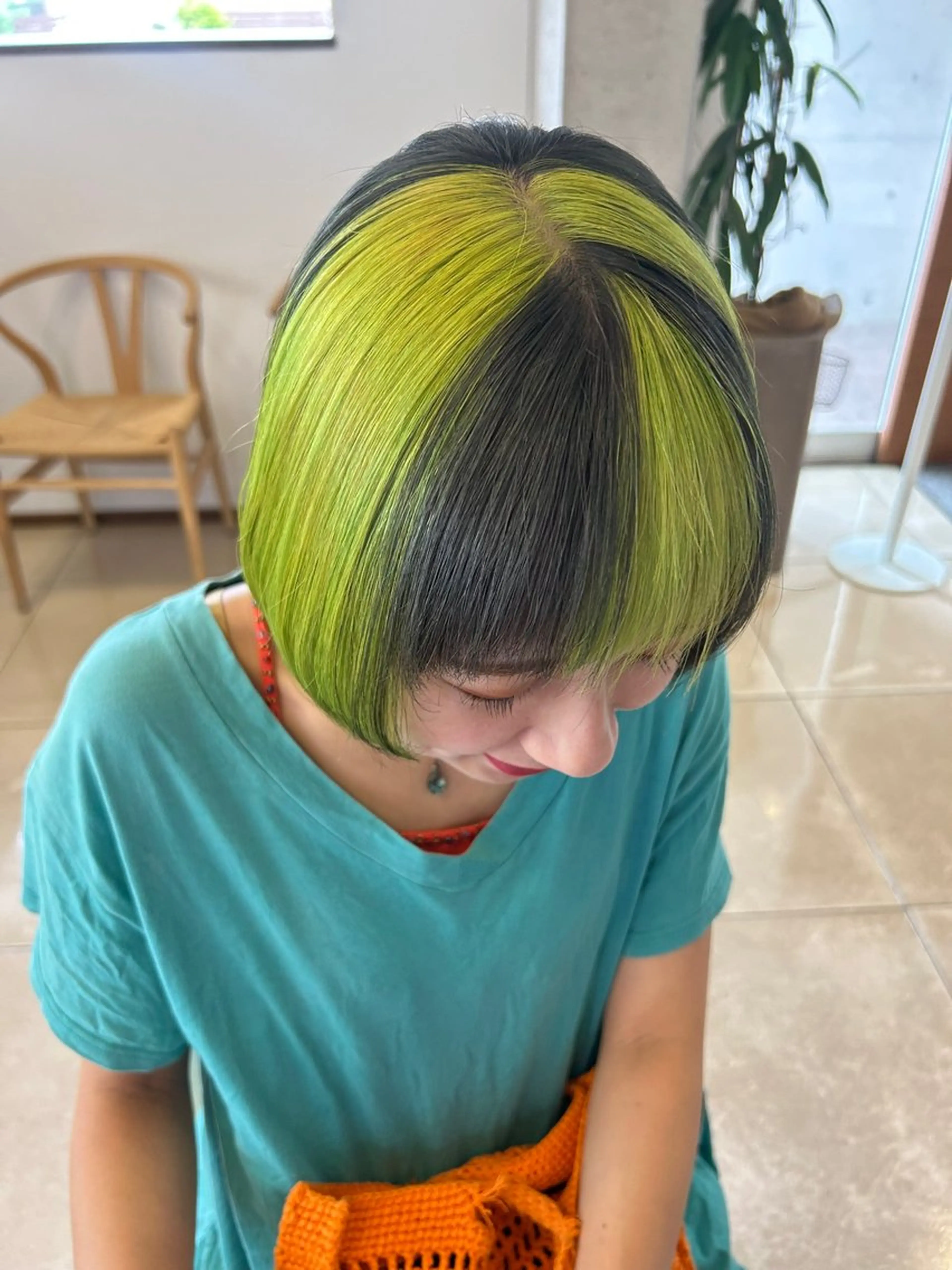 ショート カラー 丸山 莉世のヘアスタイル