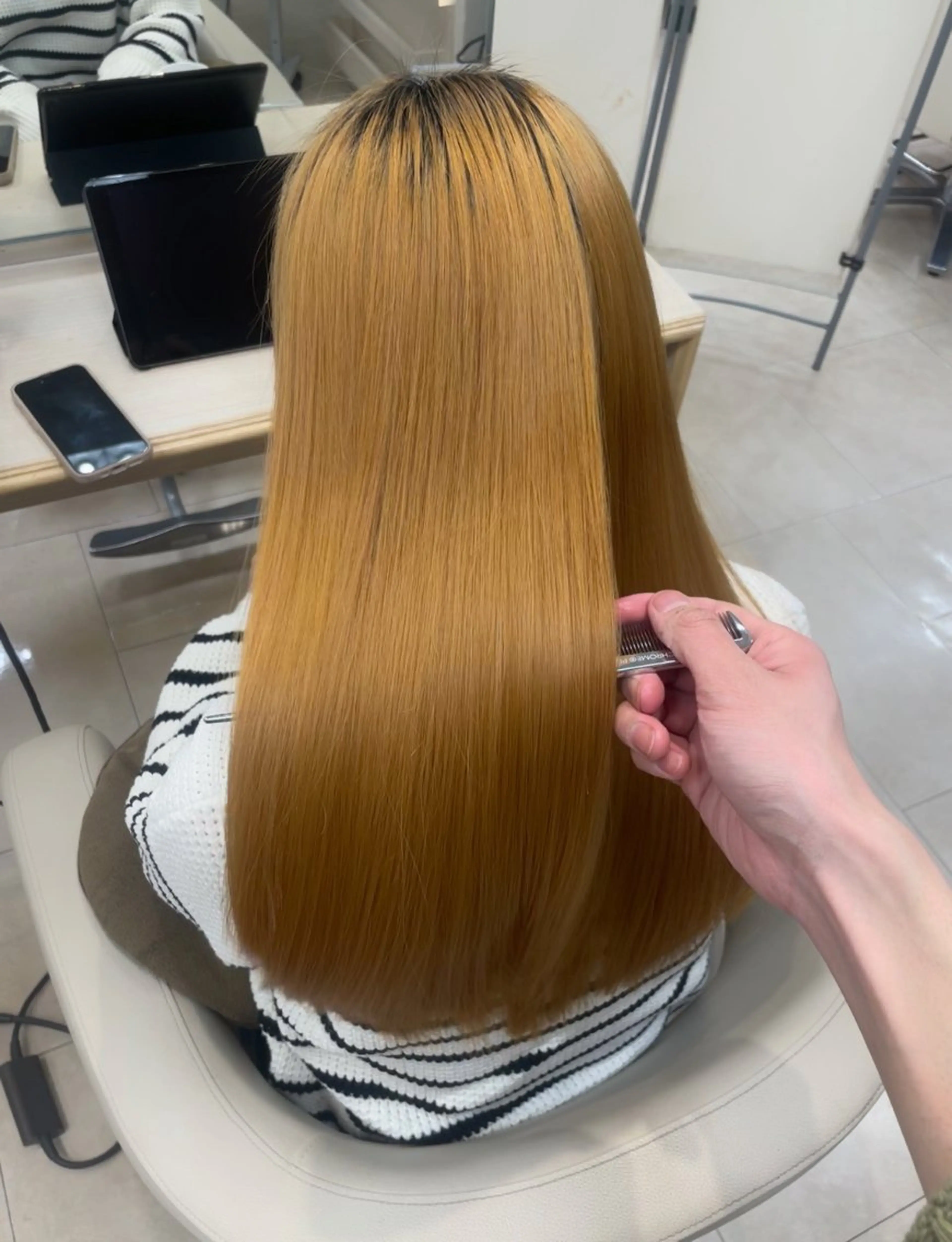 ロング シャドウパーマ／骨格 矯正カット　トモキのヘアスタイル