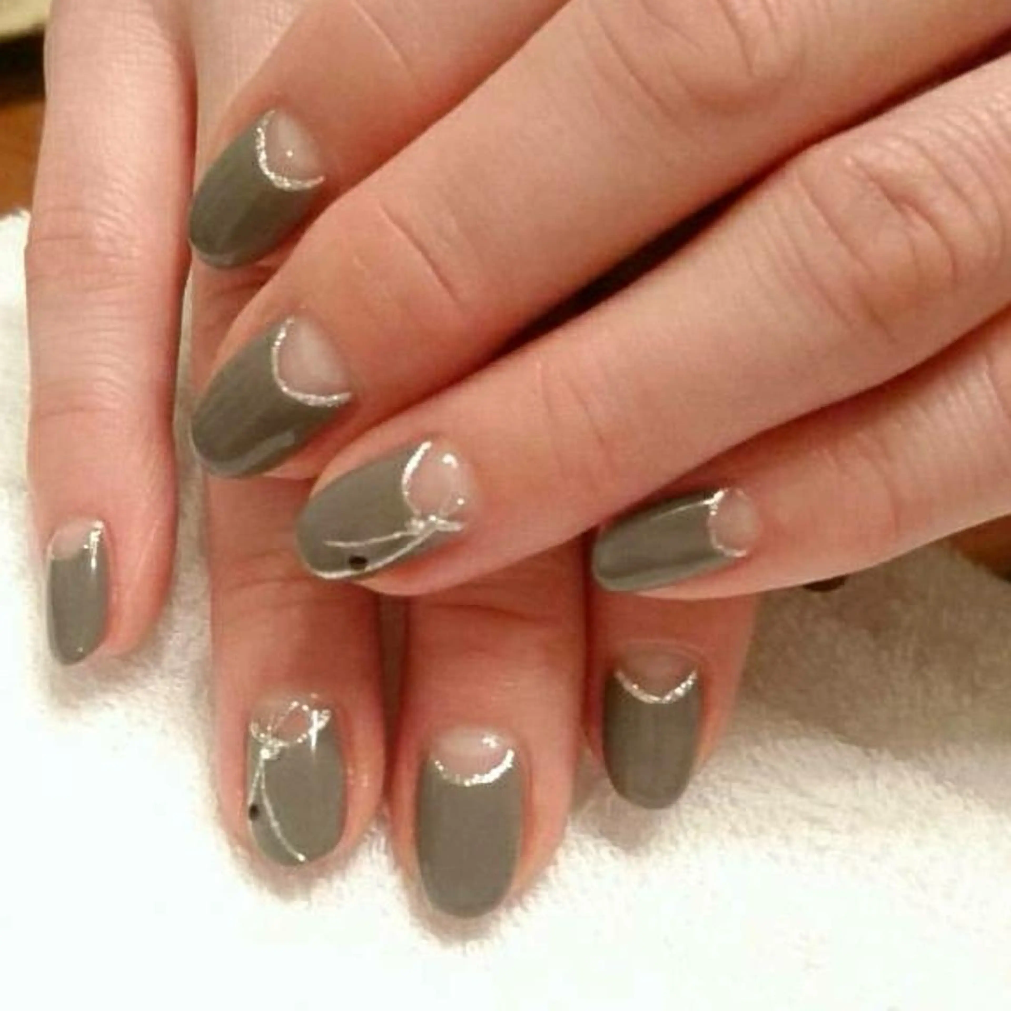 ネイル ハンドネイル Fleur 【フルール】のネイルデザイン