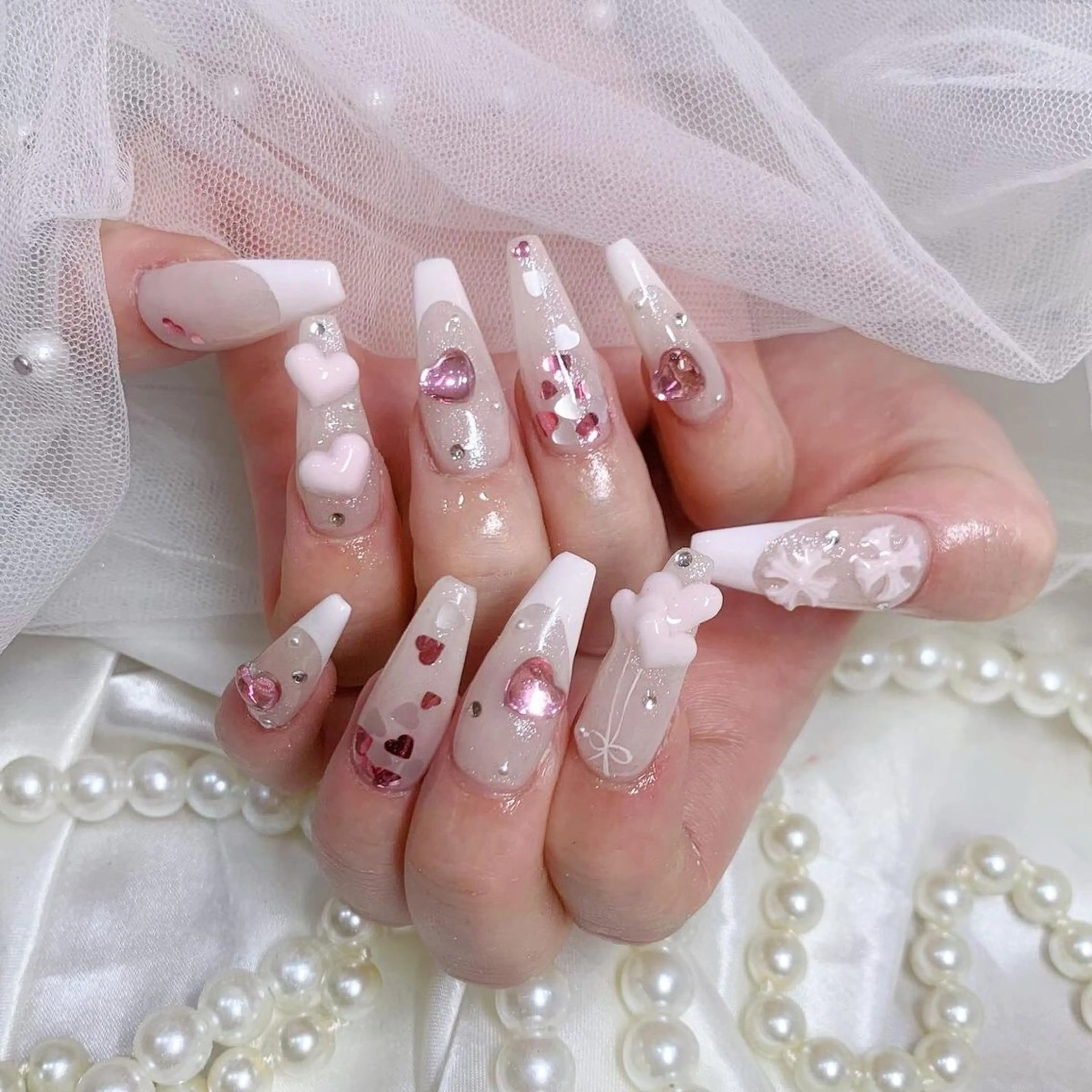 ネイル グラデーション ラメ(グリッター) マグネットネイル ミラーネイル ニュアンスネイル ハンドネイル Lumi de nailsのネイルデザイン