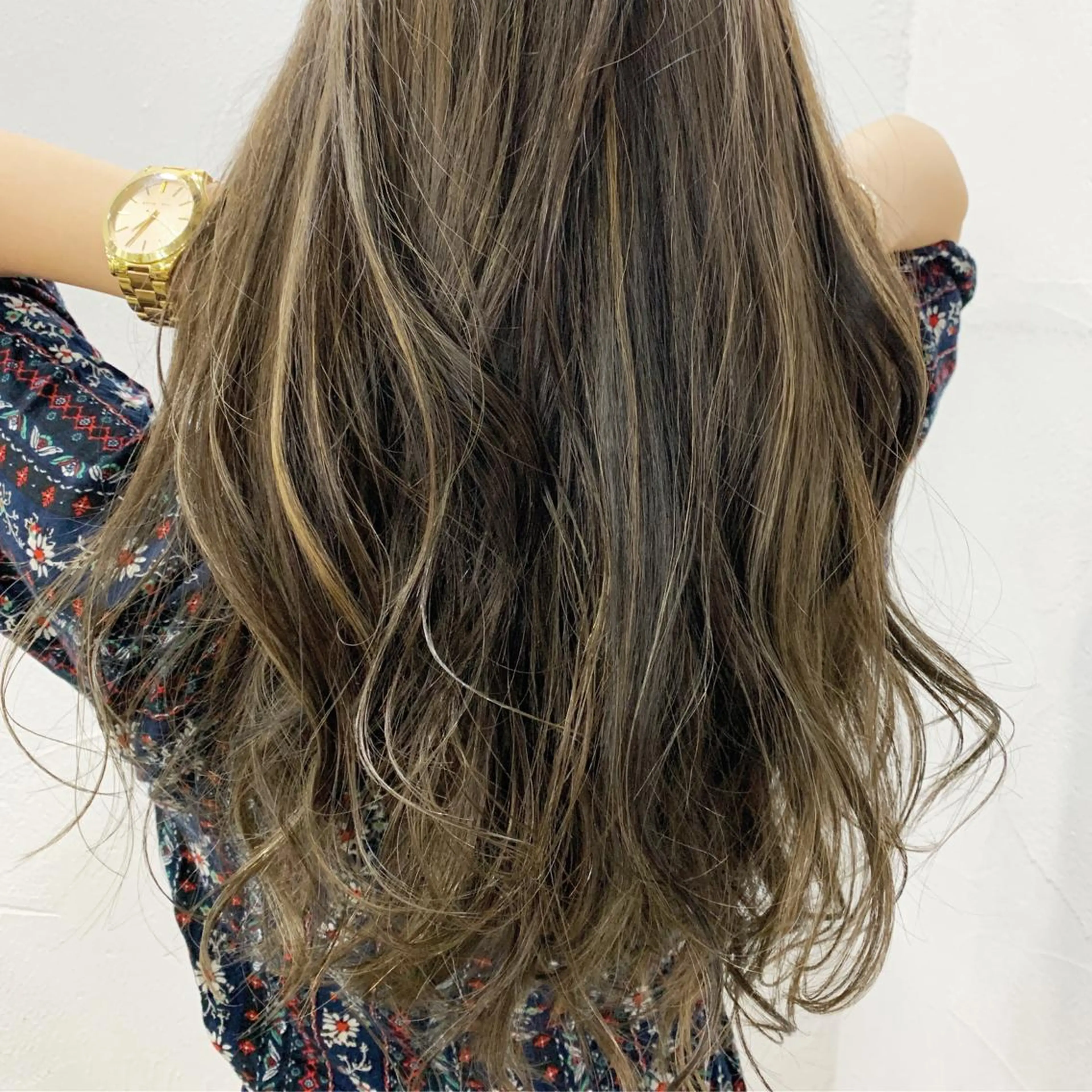 セミロング カラー ヘアアレンジ 北間 寛哉のヘアスタイル