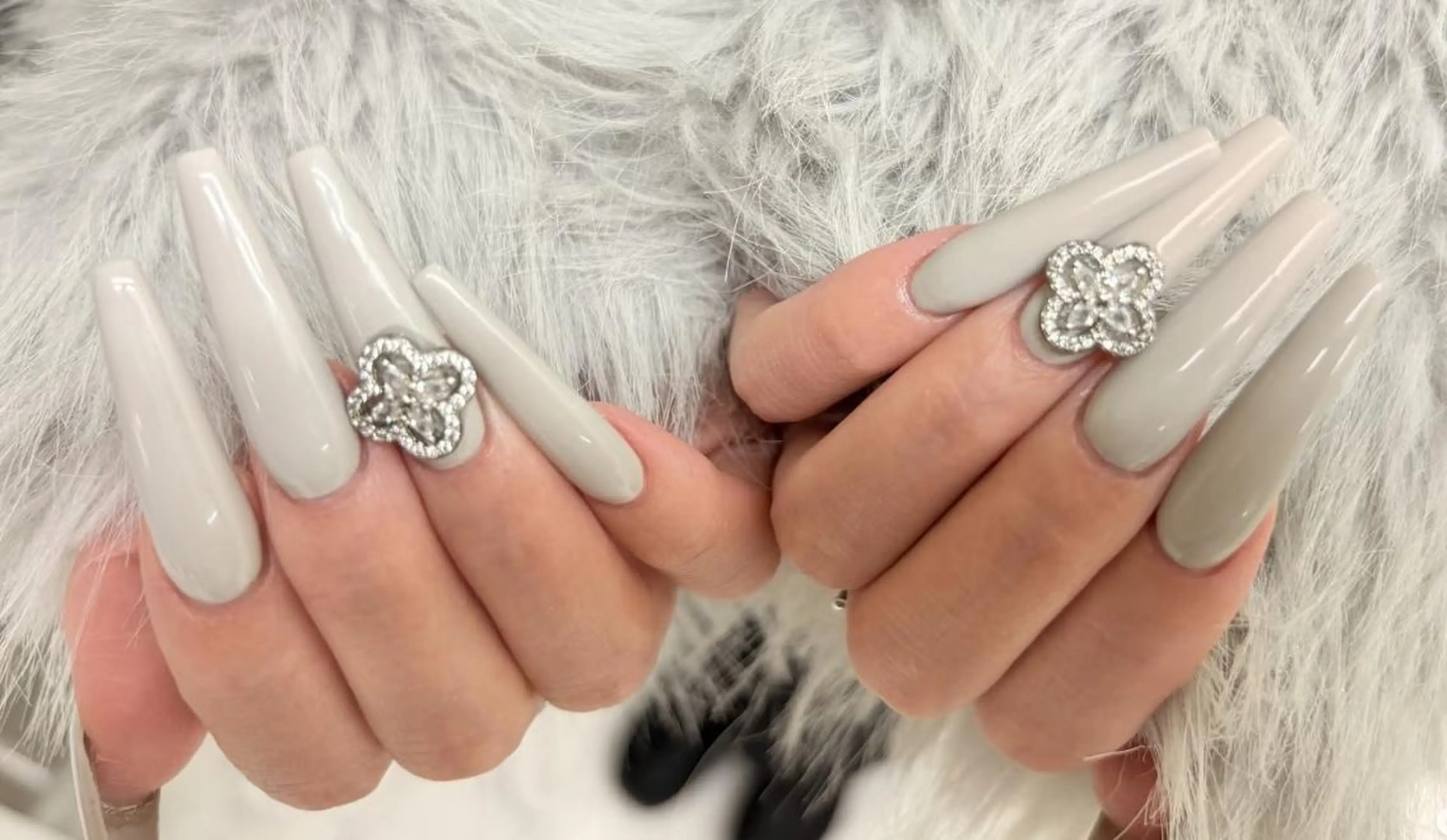 ネイル チップ長さだし Chiaraのネイルデザイン