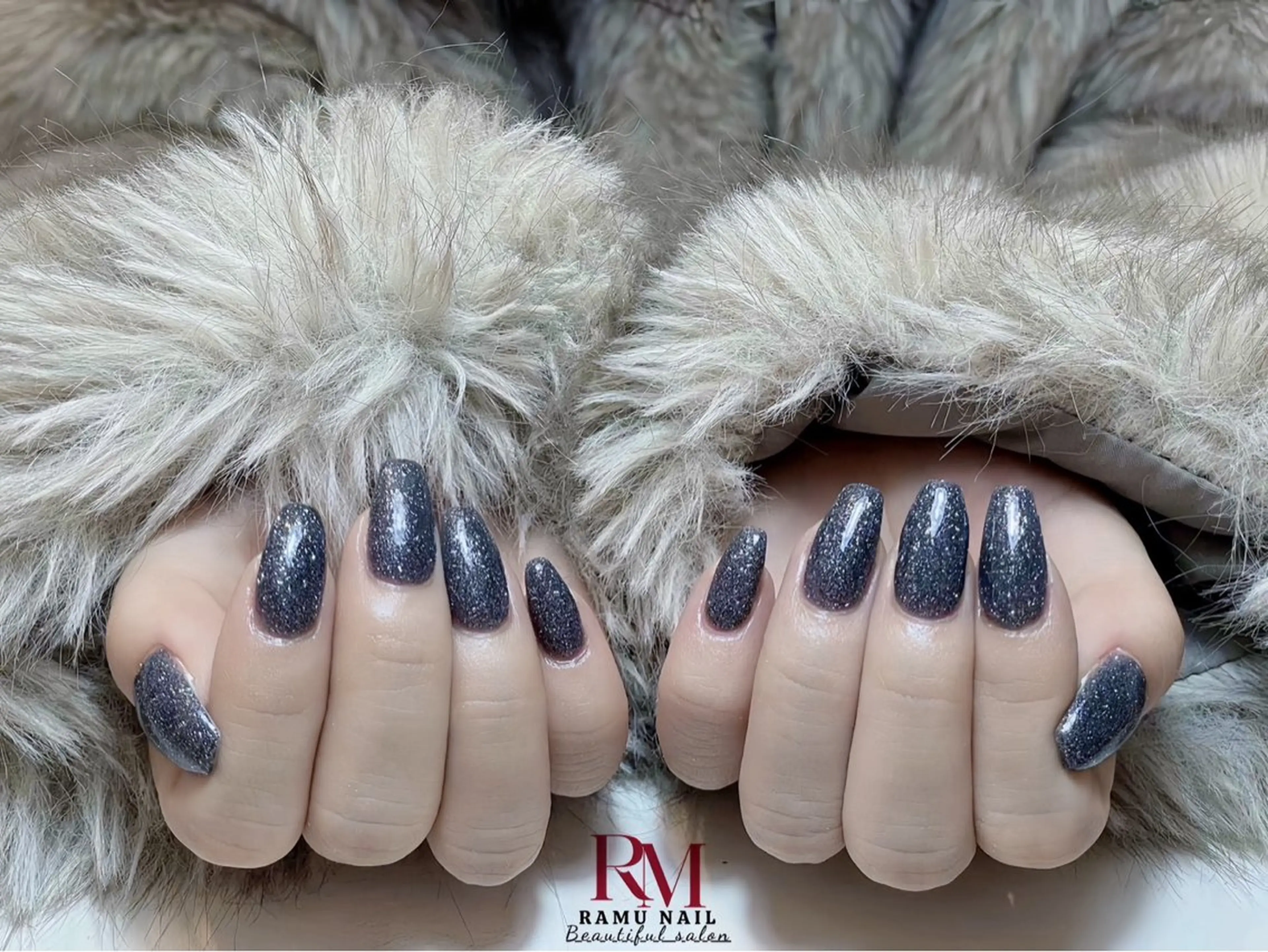 ネイル キラキラネイル マグネットネイル ミラーネイル ピンク ワンホンネイル ハンドネイル RAMU Nail 恵比寿店のネイルデザイン