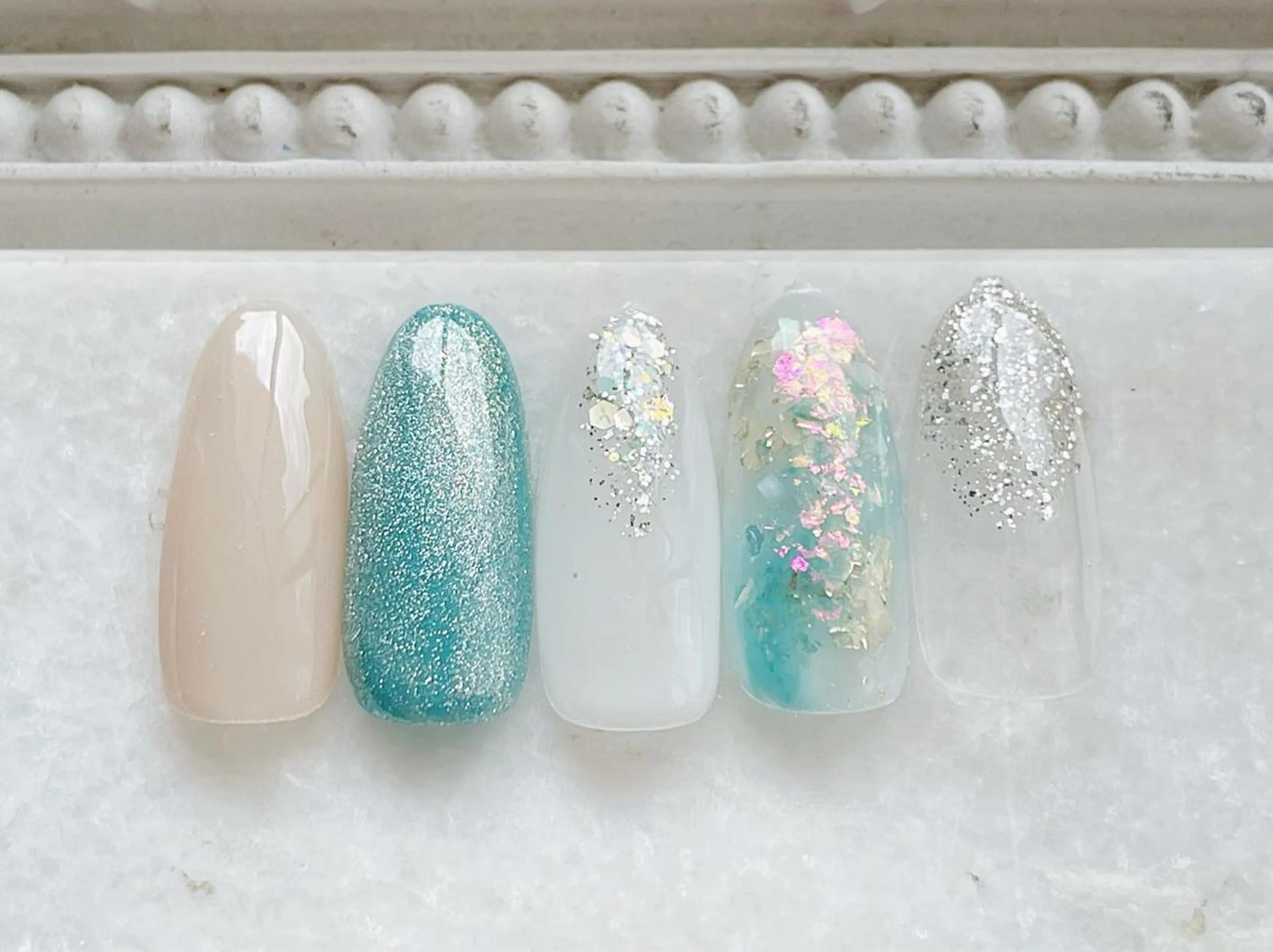 ネイル ジェルネイル キラキラネイル マグネットネイル パラジェル ハンドネイル Satomi  のネイルデザイン