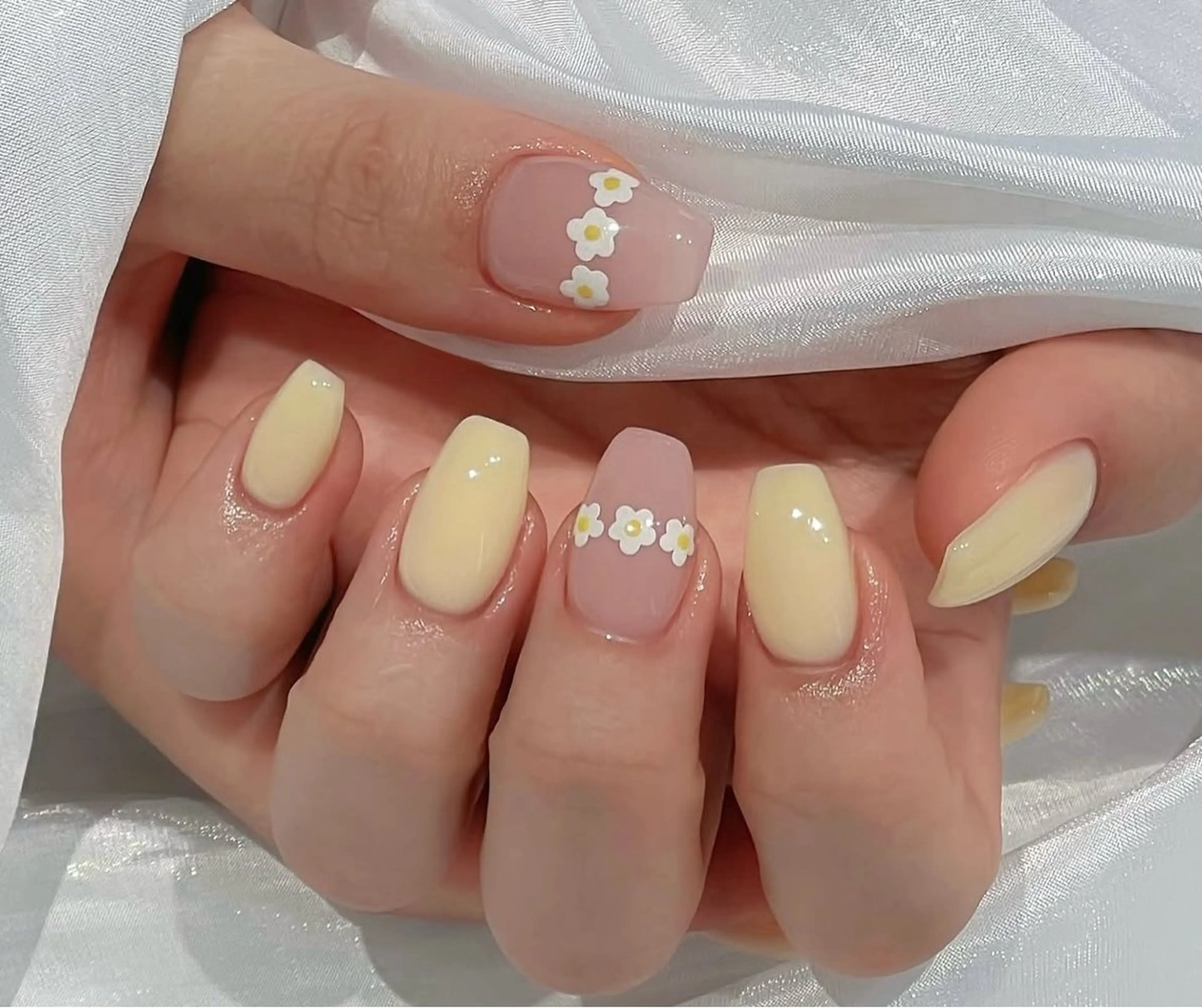 ネイル NailSalon✨ Écrinエクランのネイルデザイン
