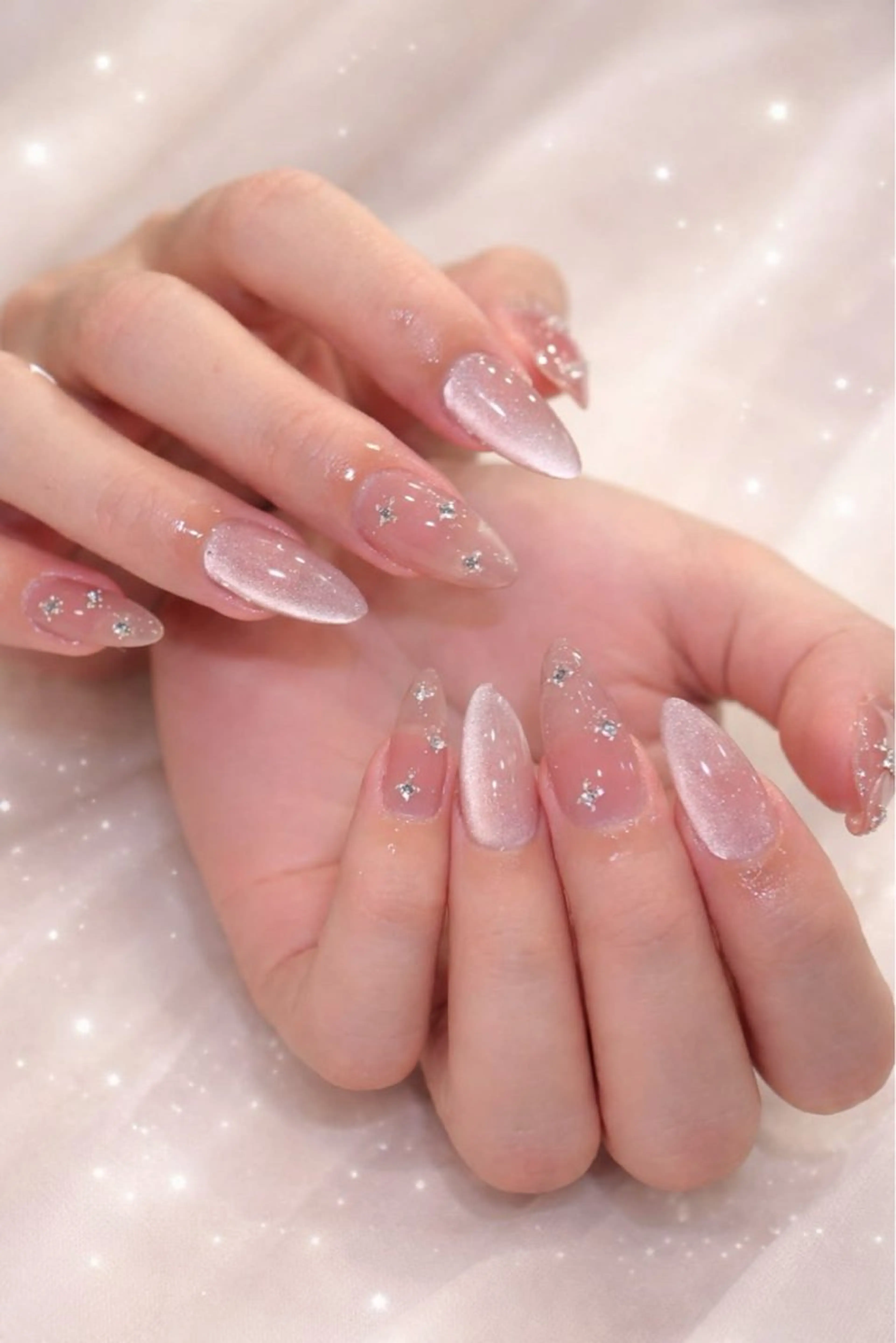 カラー グラデーションカラー ピンクカラー ハンドネイル AIN Nailのネイルデザイン