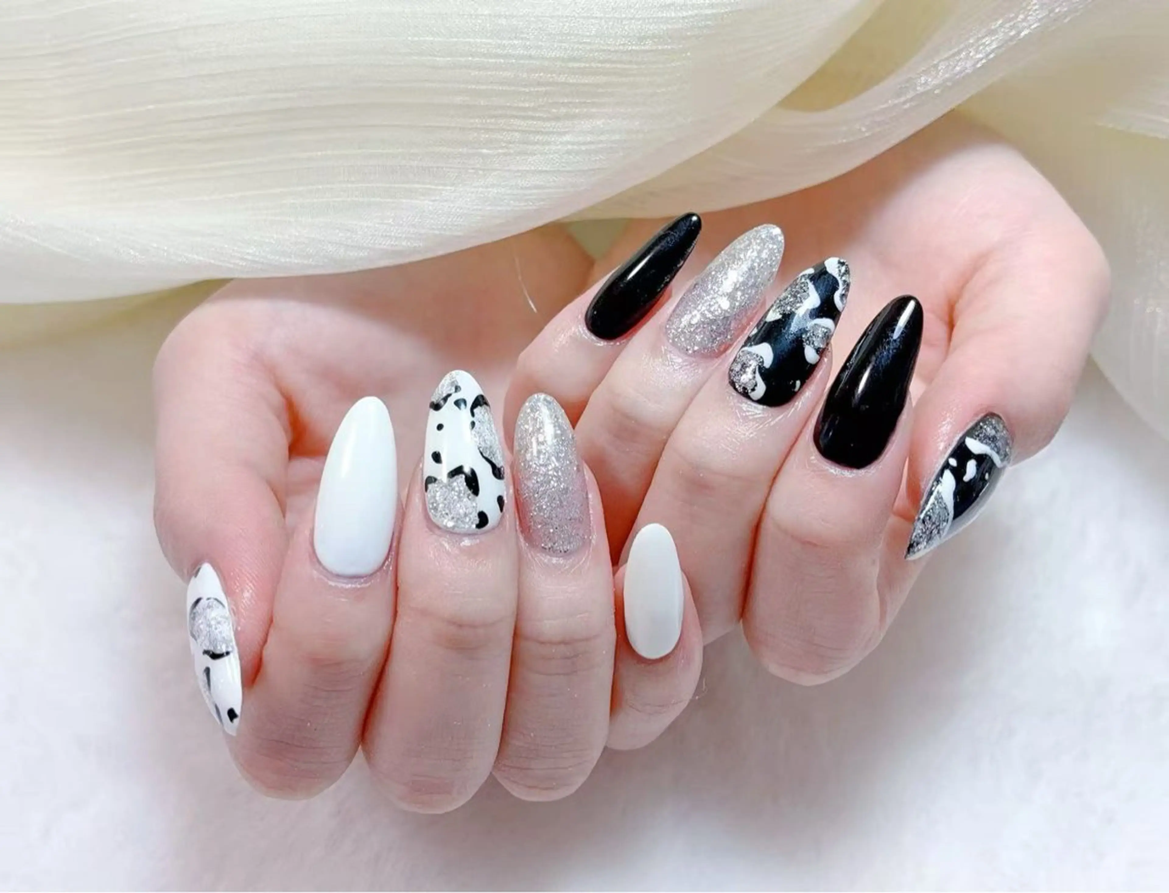 ネイル アニマル柄 チークネイル フラッシュネイル フットネイル フレンチネイル ハンドネイル B·U Nail大宮 長さだし専門店のネイルデザイン