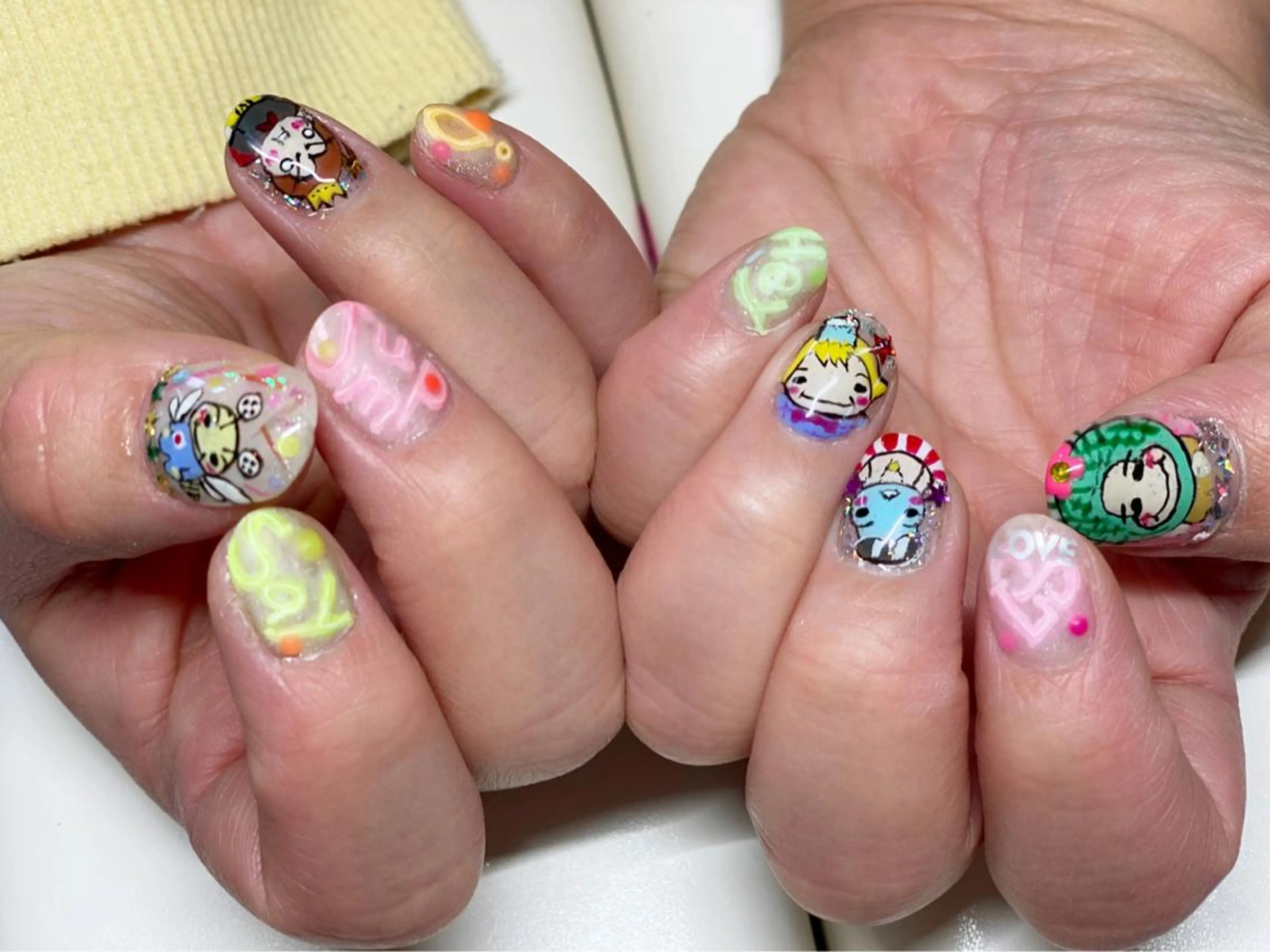 ネイル 田口 美奈のヘアスタイル