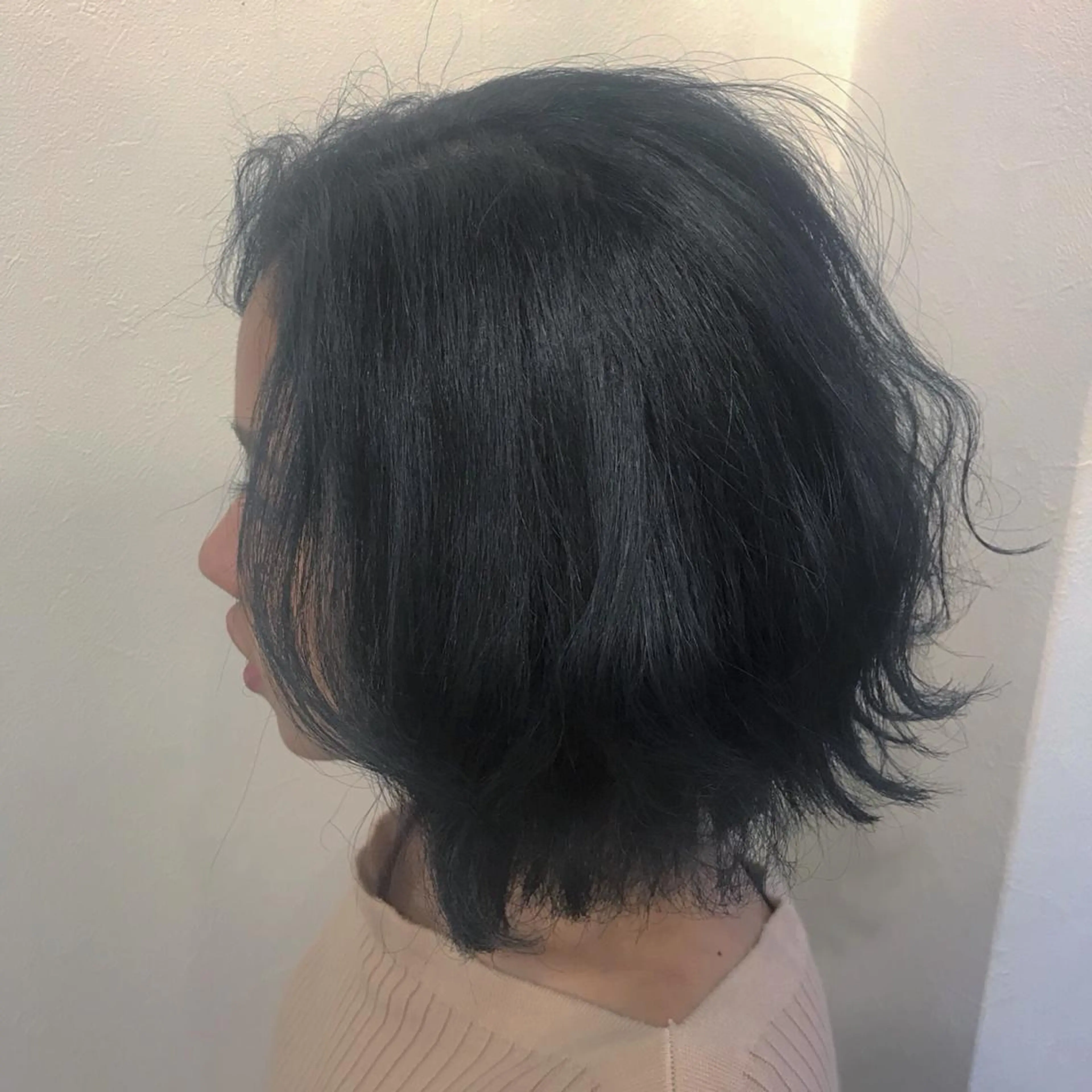 ミディアム カラー ネイビーカラー SALOWIN所属・レイヤー/ハッシュ カット🩵MAI🩵のヘアスタイル