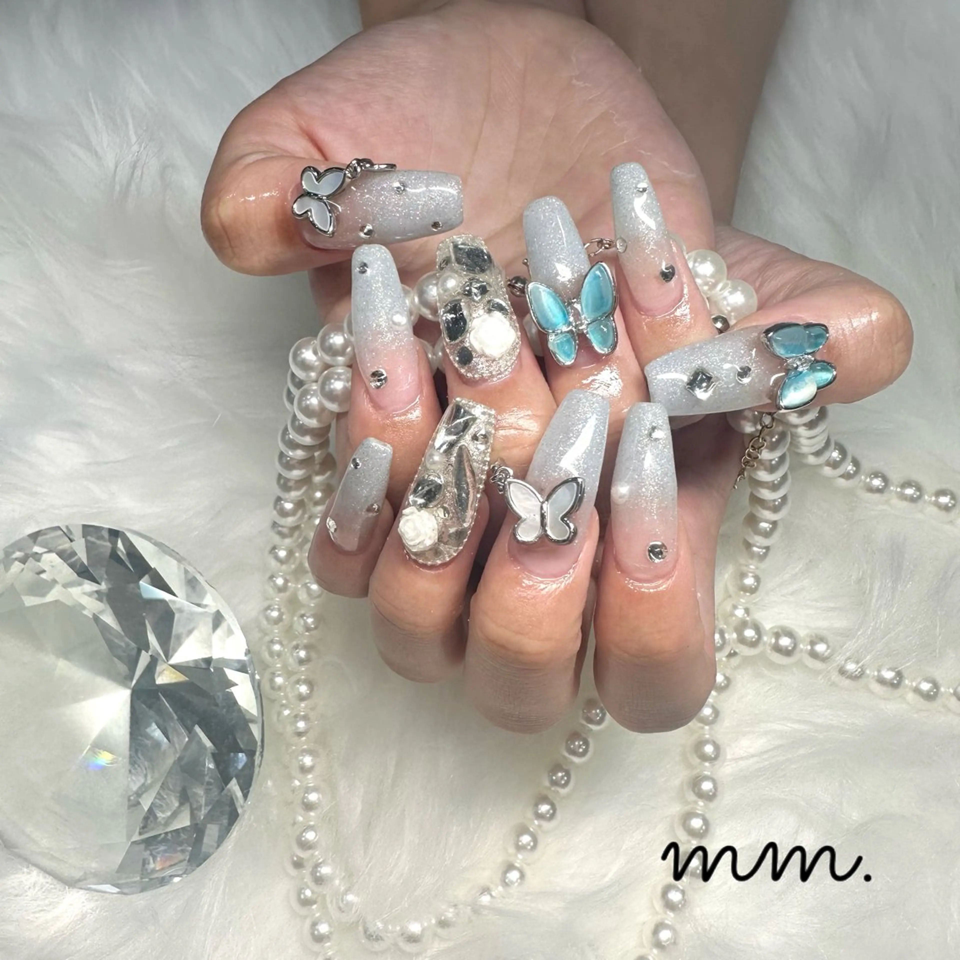 ネイル ハンドネイル 🩷🩵mm.大宮 Riyo🧸🩵🩷のネイルデザイン