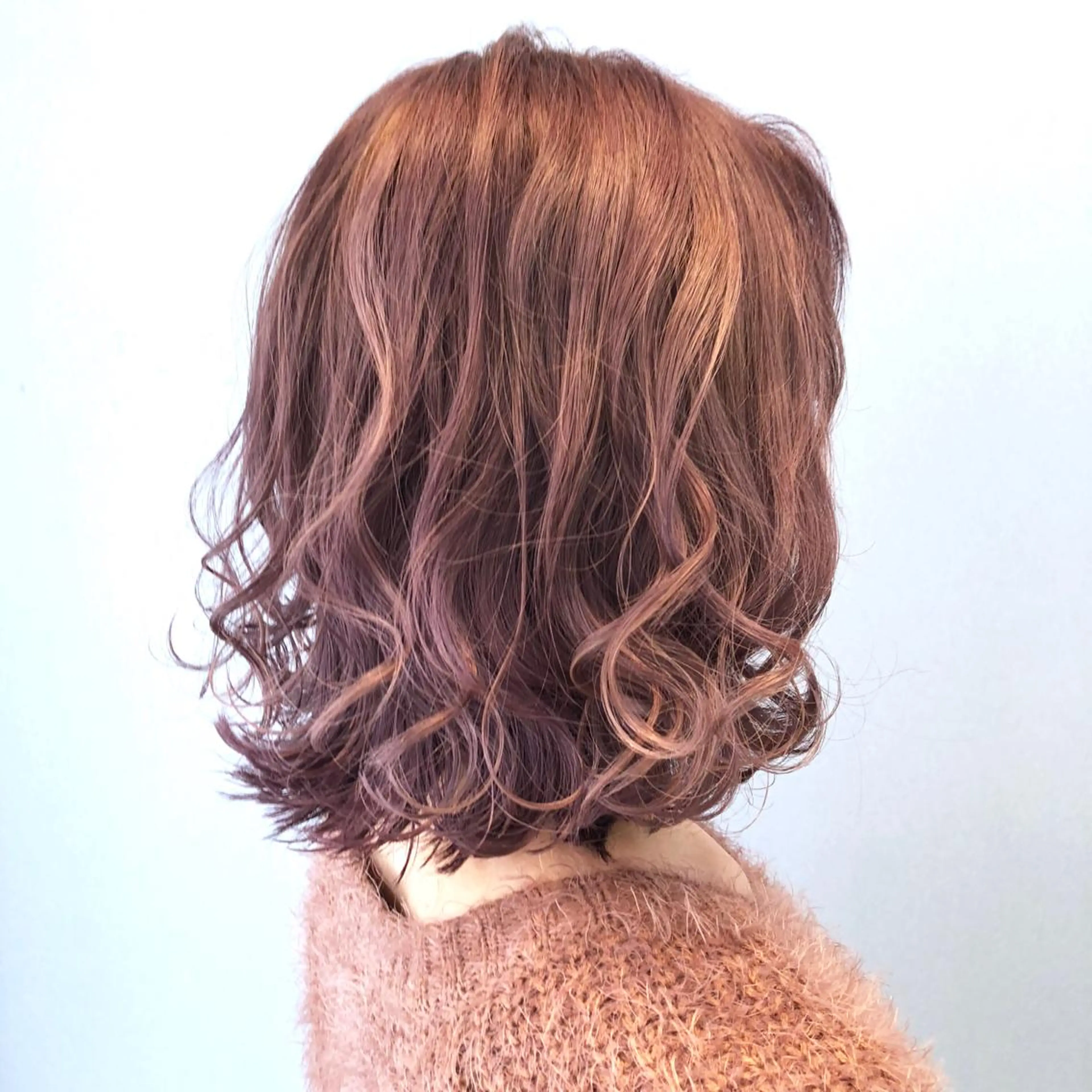 ミディアム カラー アッシュ ブリーチ ケアブリーチ ラベンダーカラー ラベンダーアッシュ 🌈ぷる艶カラー🌈 髪質改善👑柳沼尚貴のヘアスタイル