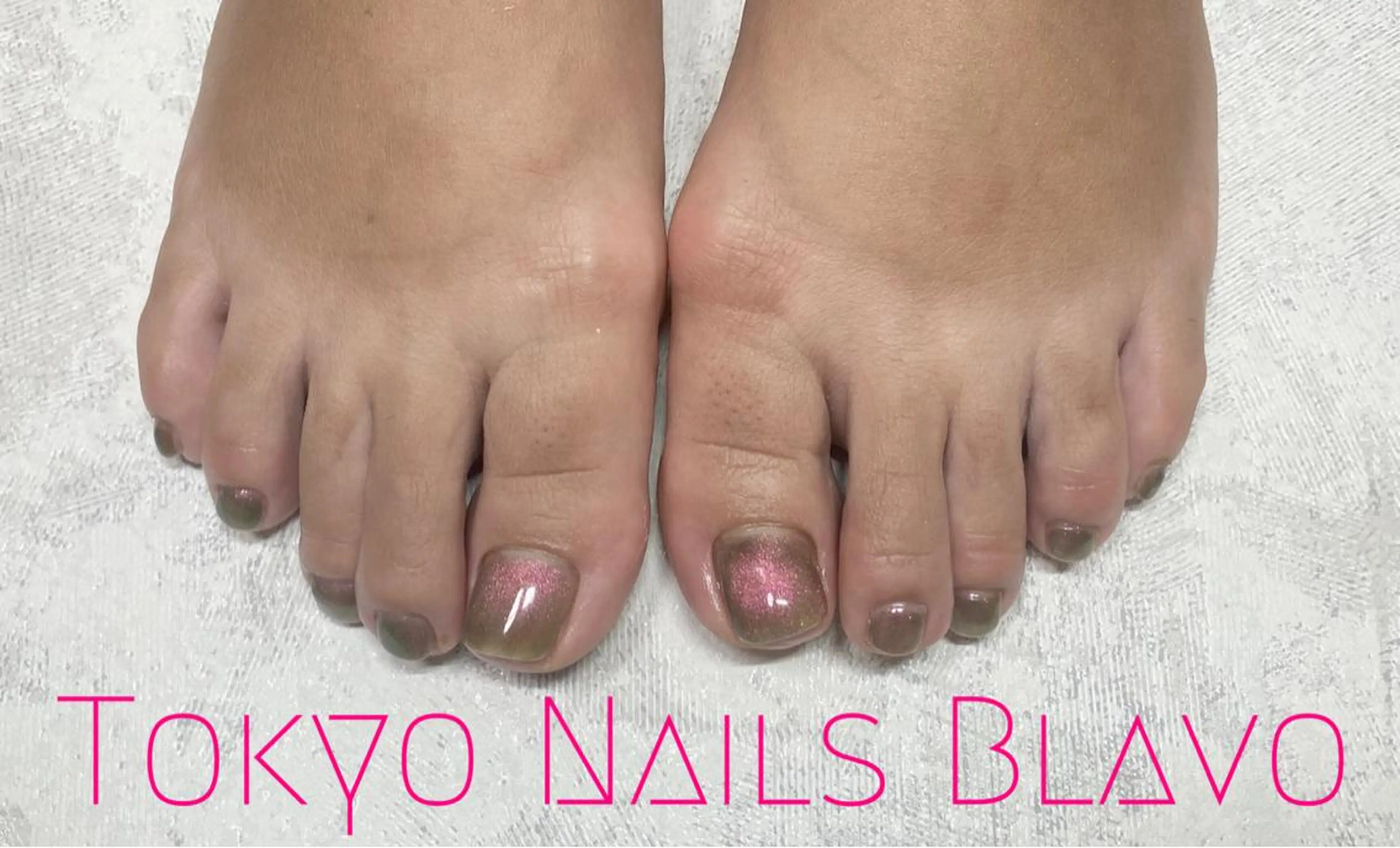 ネイル フットネイル ワンカラーネイル T.N.B 山本陽子のネイルデザイン