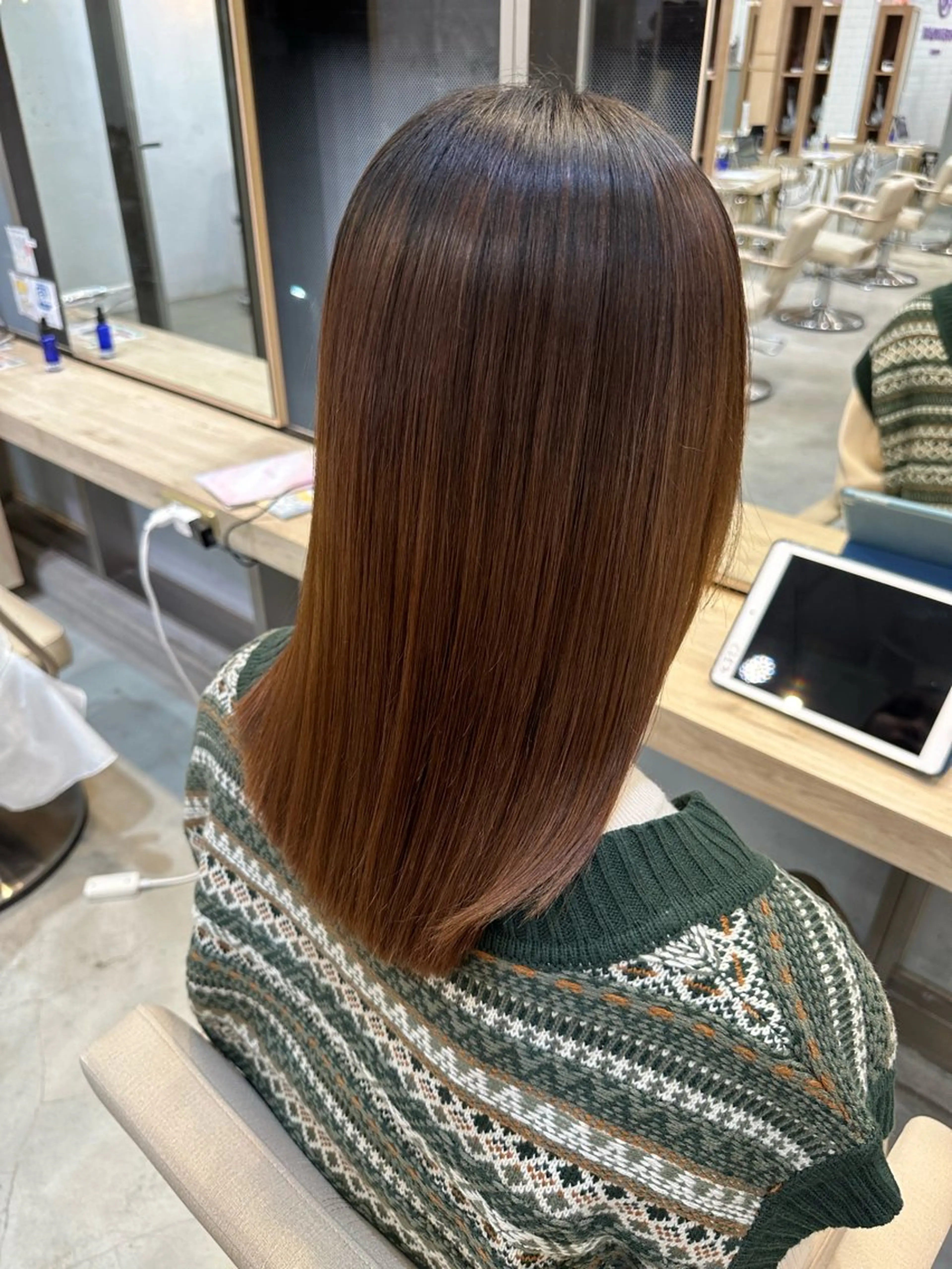 ミディアム 縮毛矯正 トリートメント 𝐑𝐮𝐧𝐚 🩵のヘアスタイル