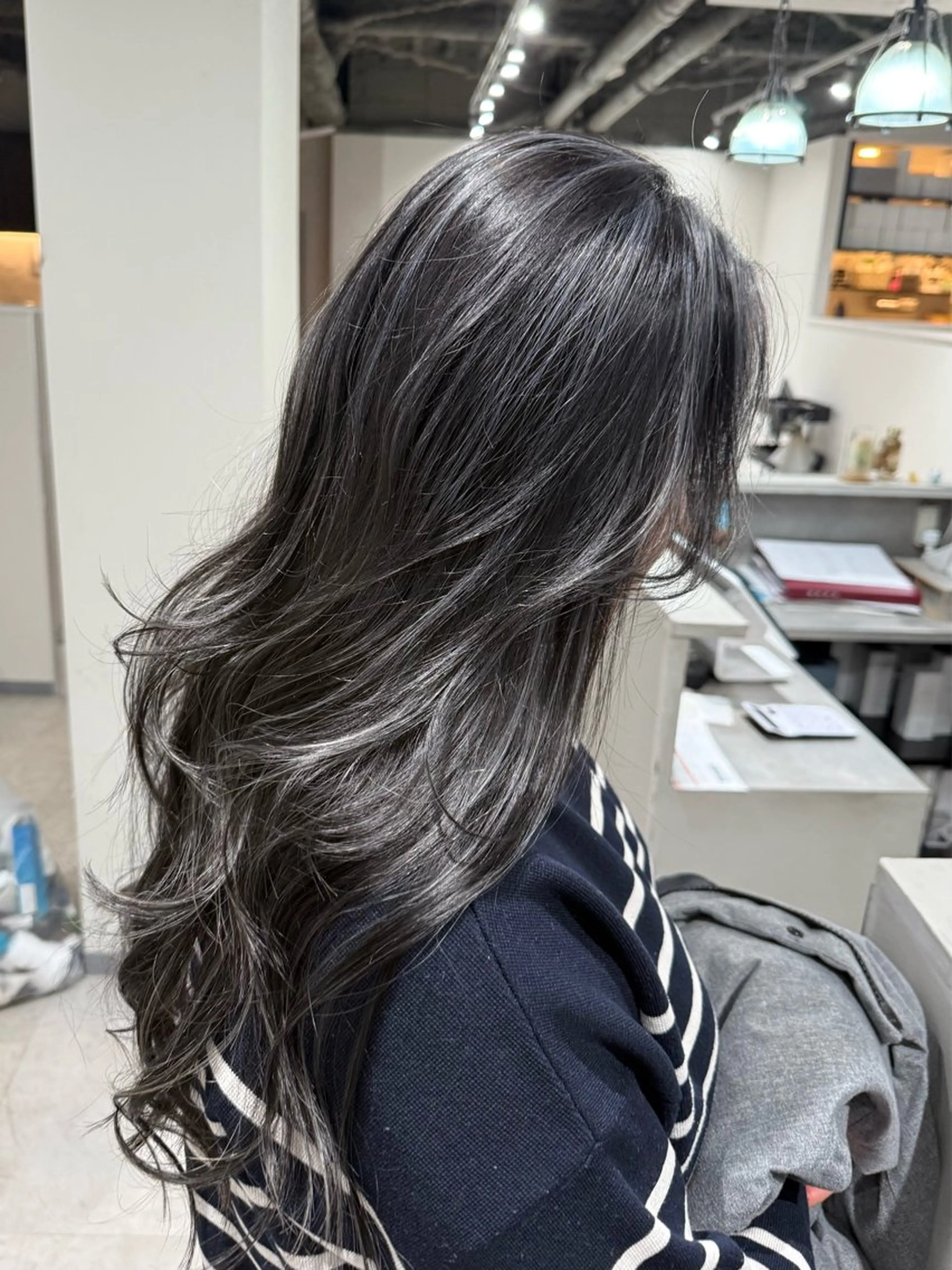 ロング カラー カット ヘアカラー トリートメント 脱白髪染め美容師 竹内涼乃のヘアスタイル