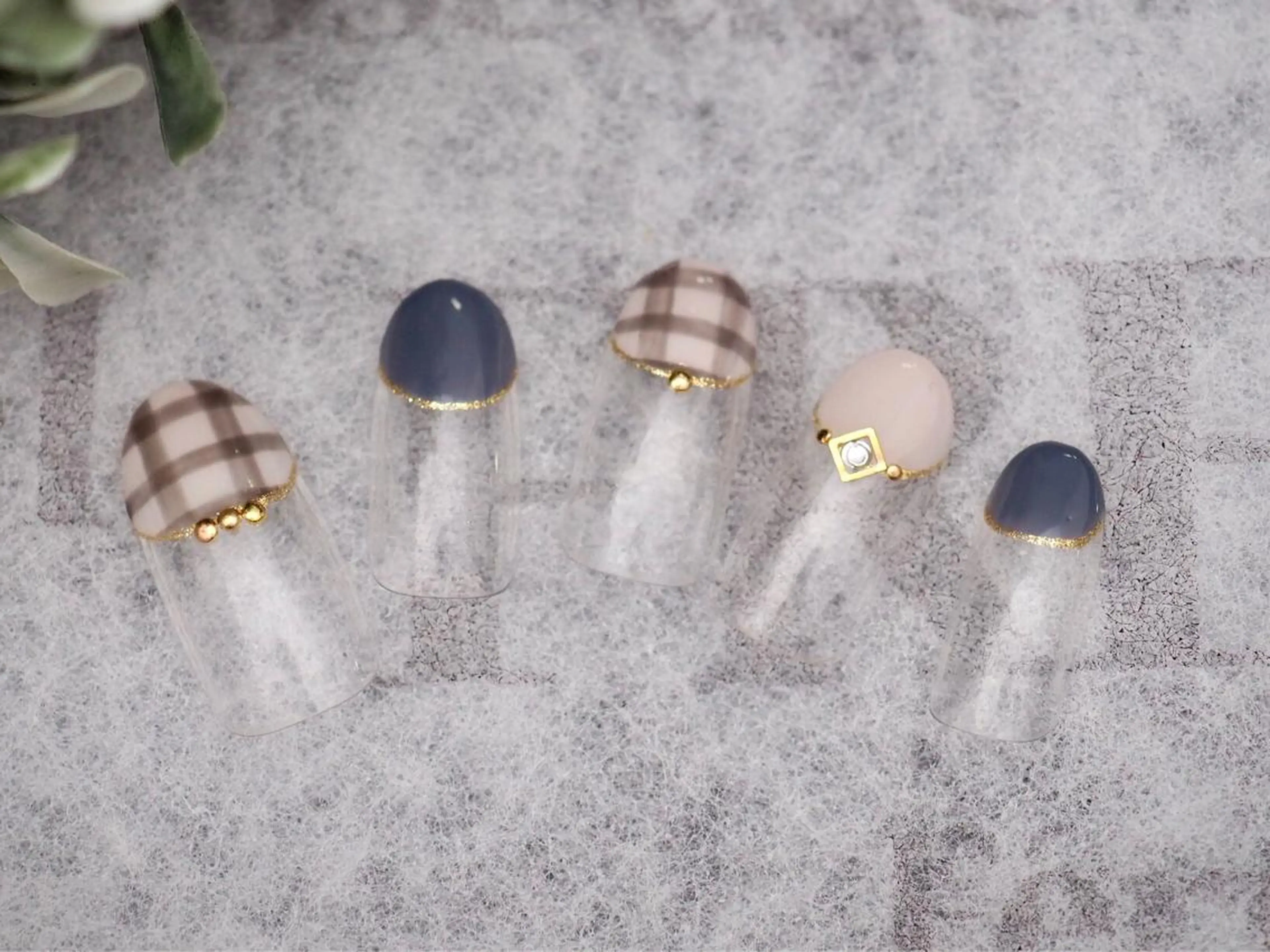 ネイル トップネイリスト Ribbon立川店のネイルデザイン